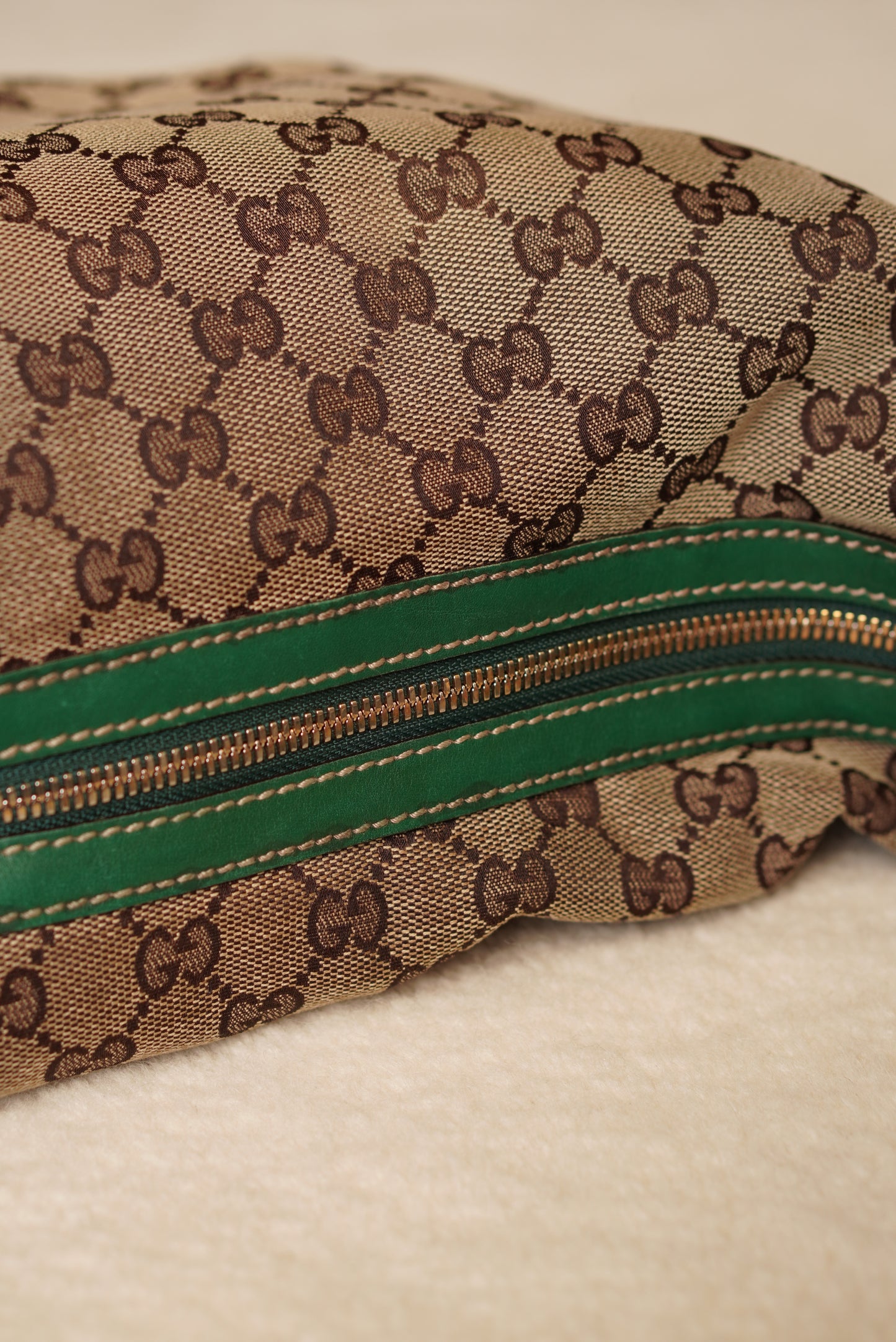 GUCCI BIBA HOBO