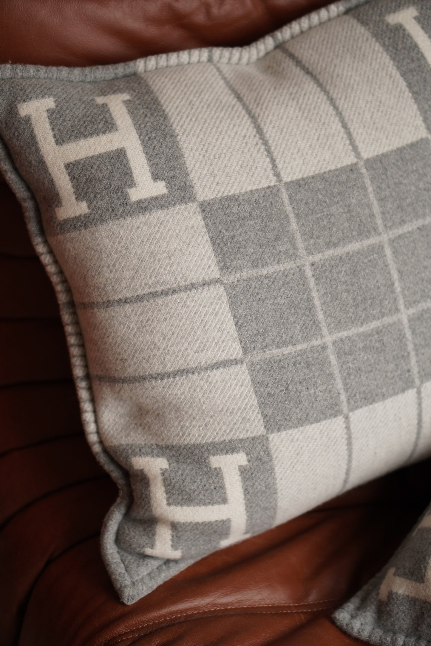 HERMÈS AVALON III SMALL PILLOWS