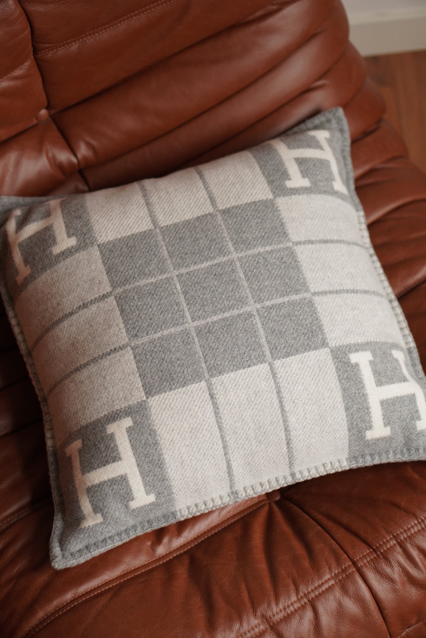 HERMÈS AVALON III SMALL PILLOWS