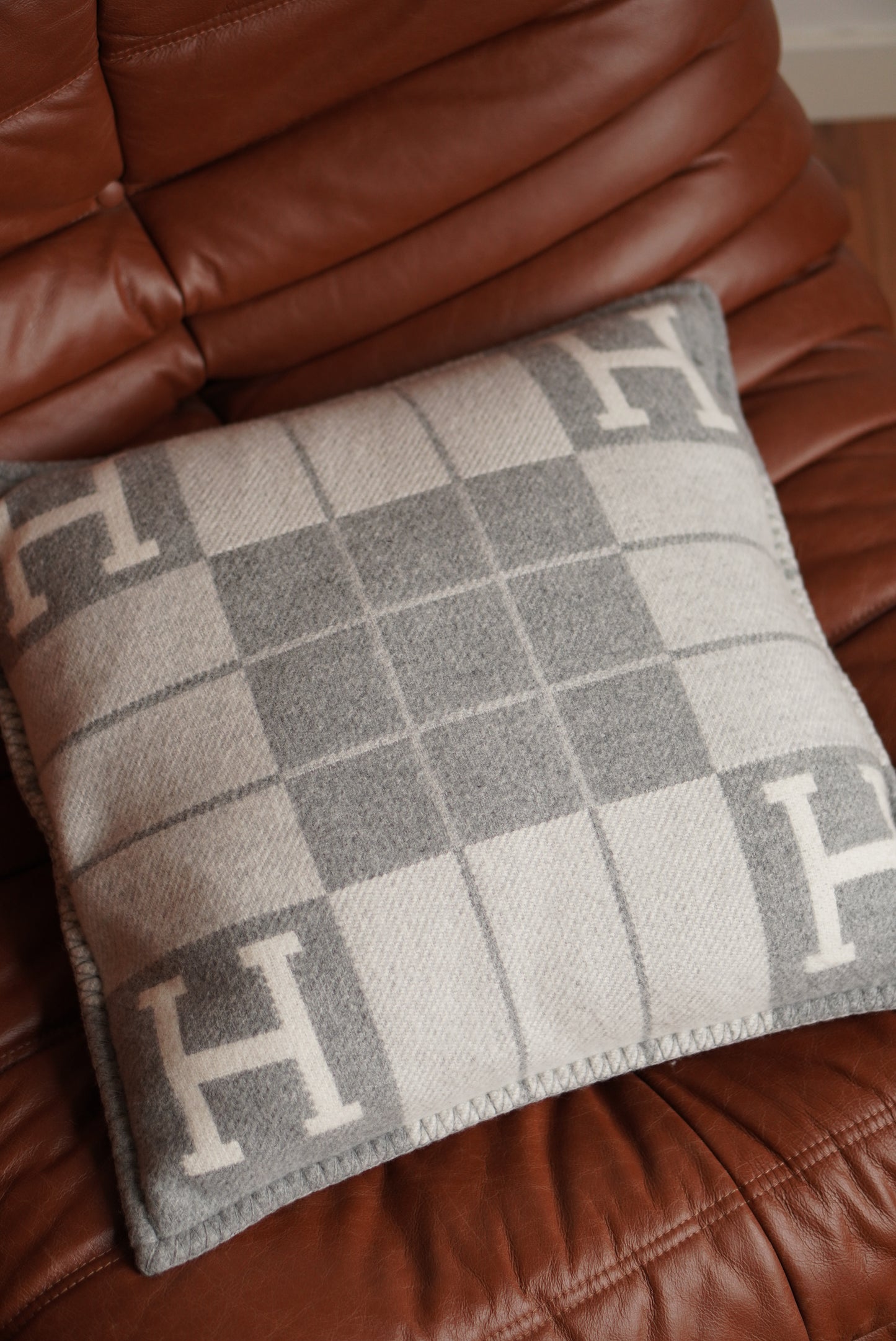 HERMÈS AVALON III SMALL PILLOWS