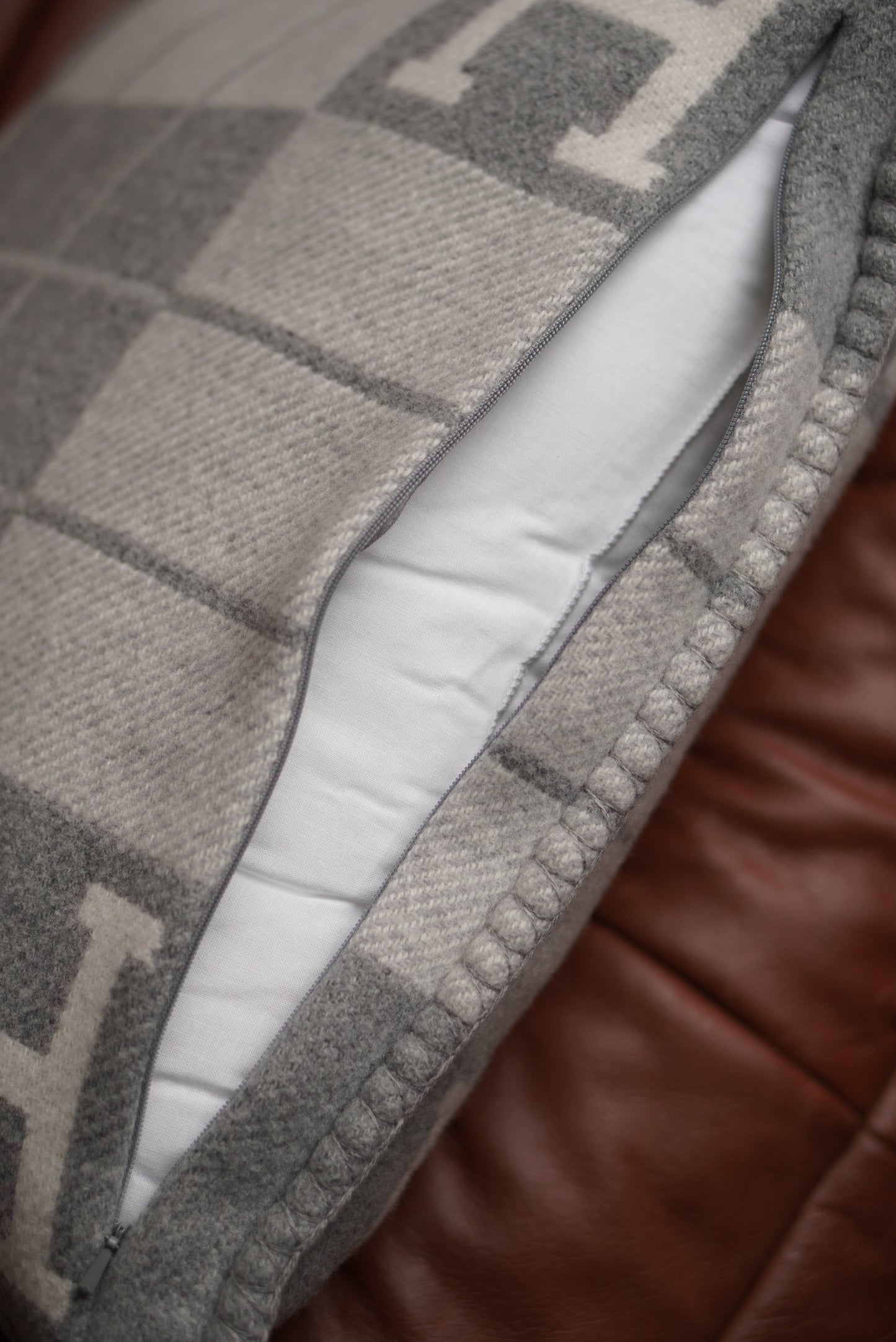 HERMÈS AVALON III SMALL PILLOWS