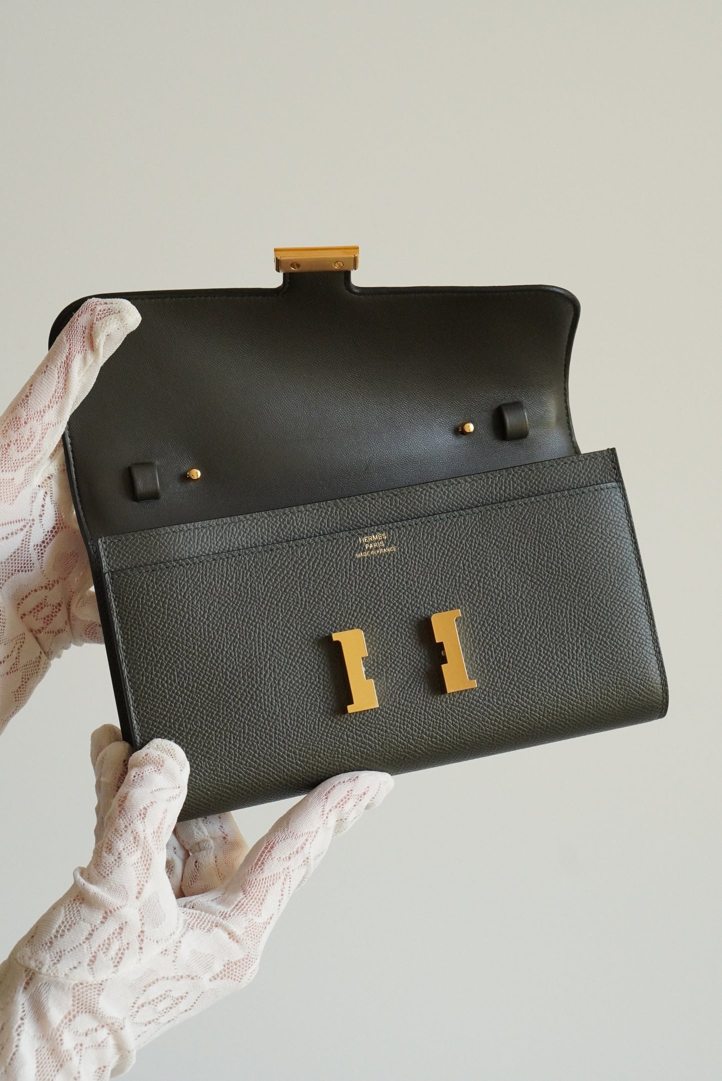 HERMÈS CONSTANCE TO GO | VERT DE GRIS