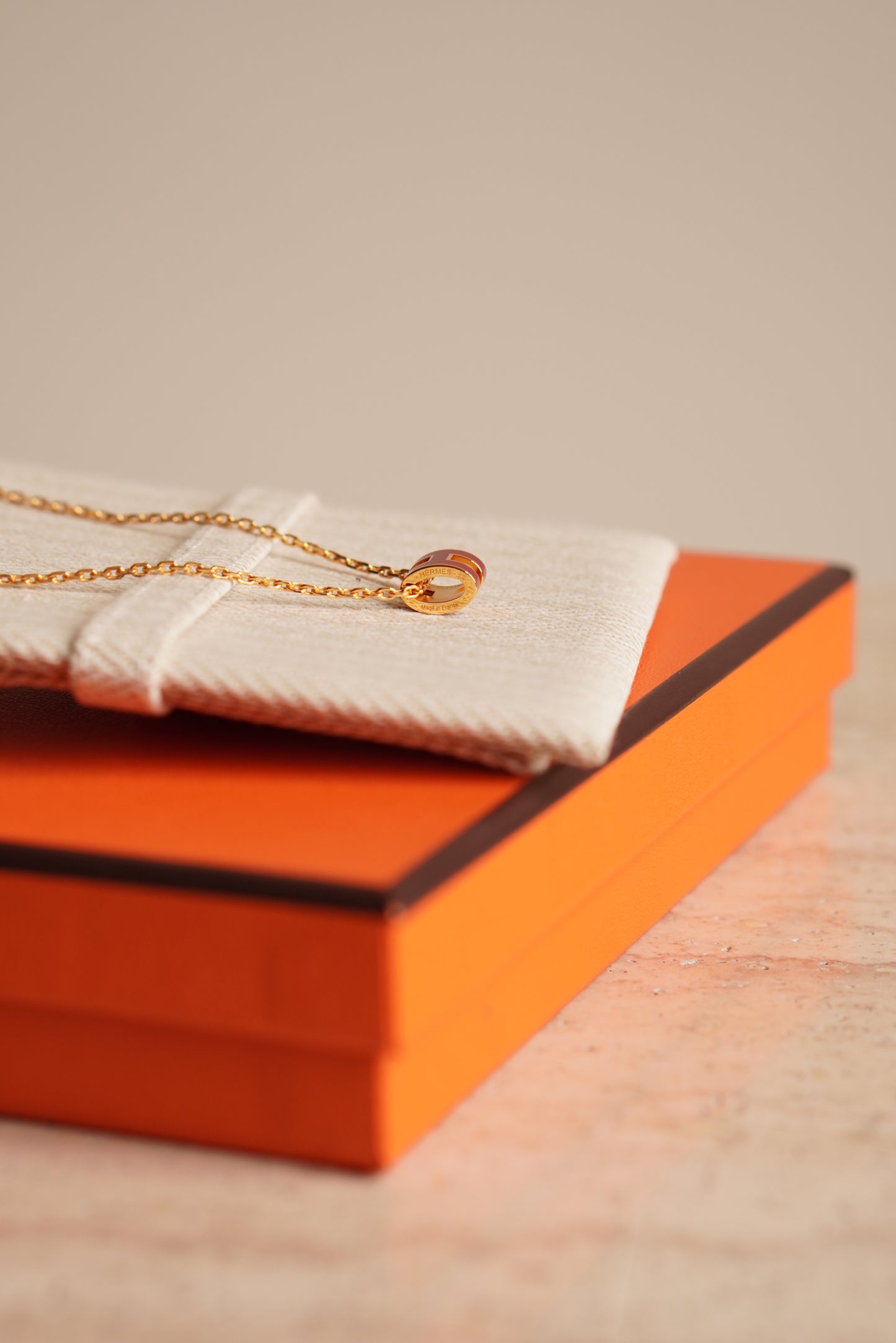HERMÈS MINI POP H NECKLACE | ROUGE GRENAT