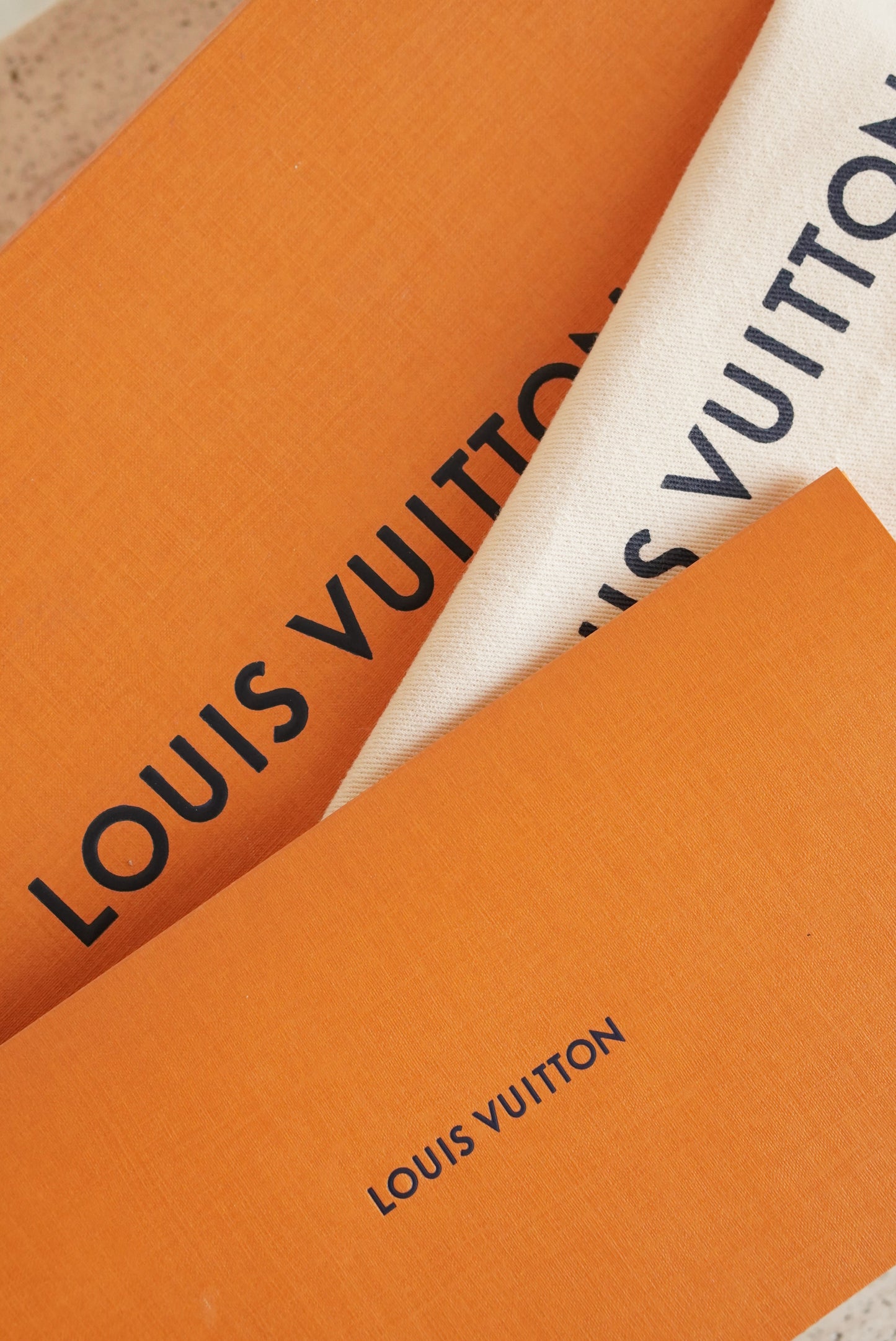 LOUIS VUITTON COSMETIC POUCH MM