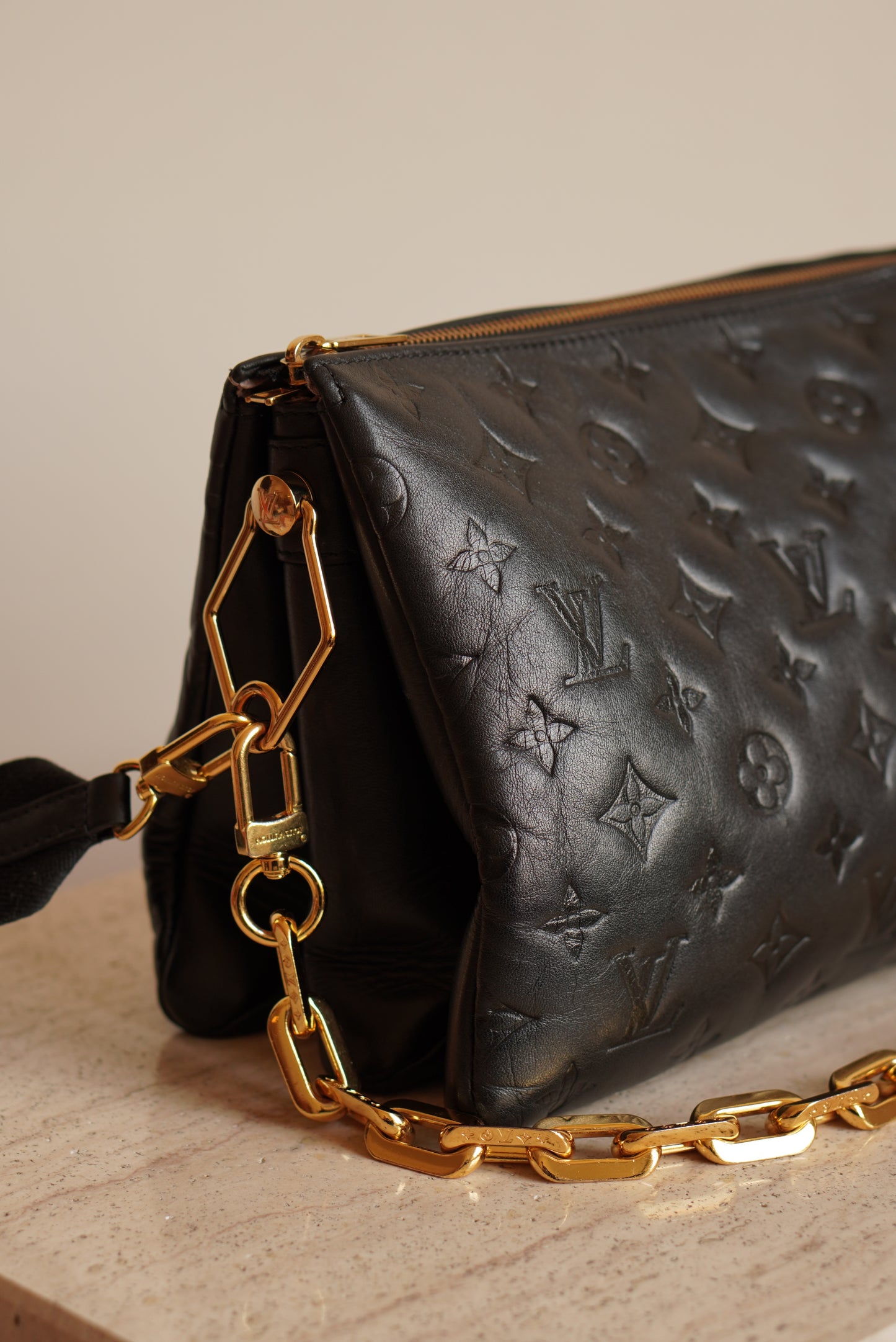 LOUIS VUITTON COUSSIN PM | BLACK