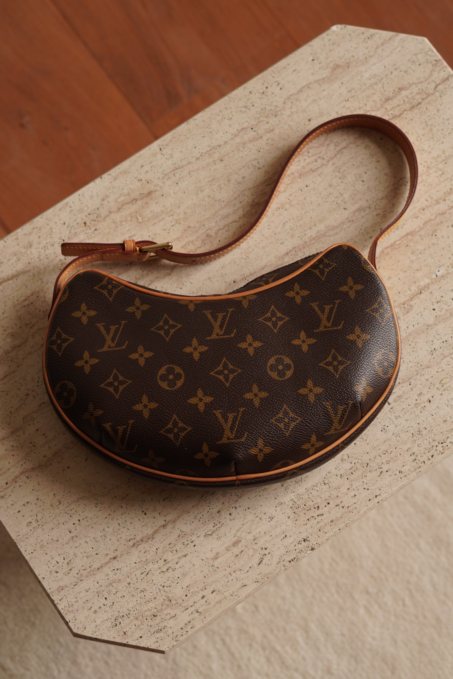 LOUIS VUITTON CROISSANT PM