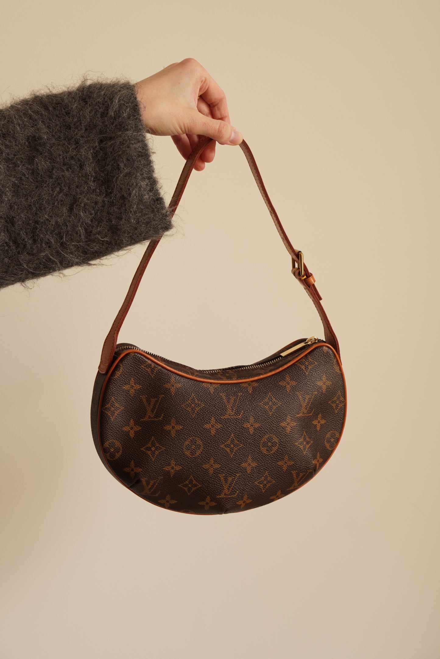 LOUIS VUITTON CROISSANT PM