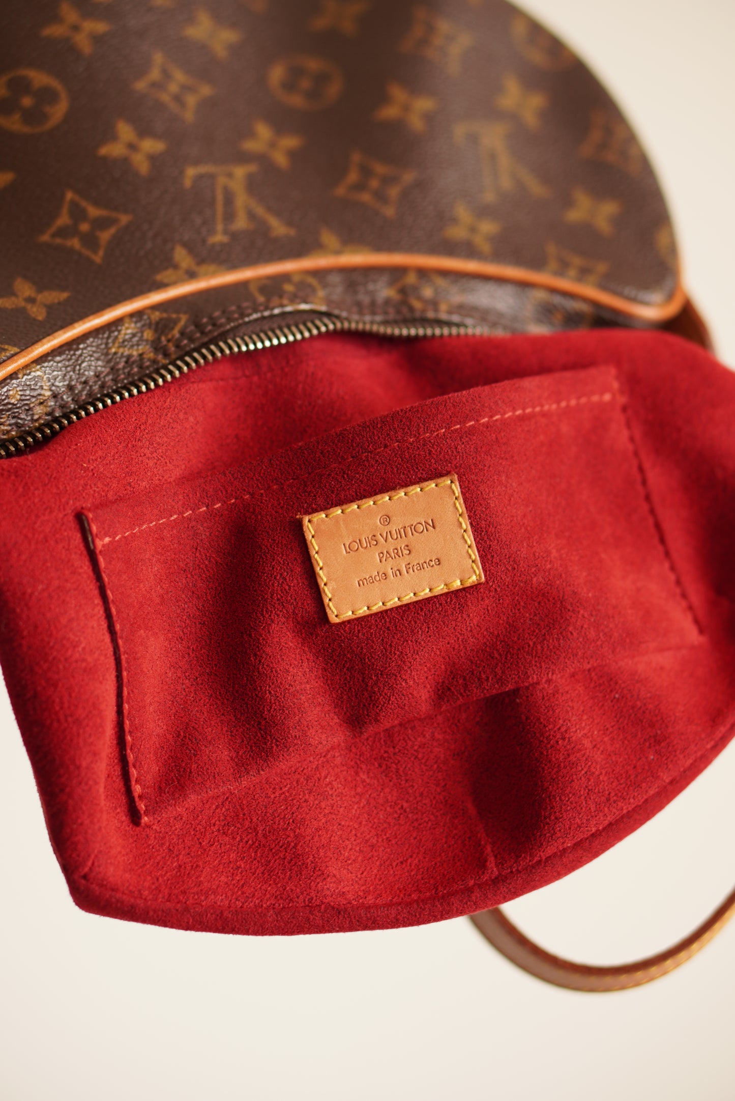 LOUIS VUITTON CROISSANT PM