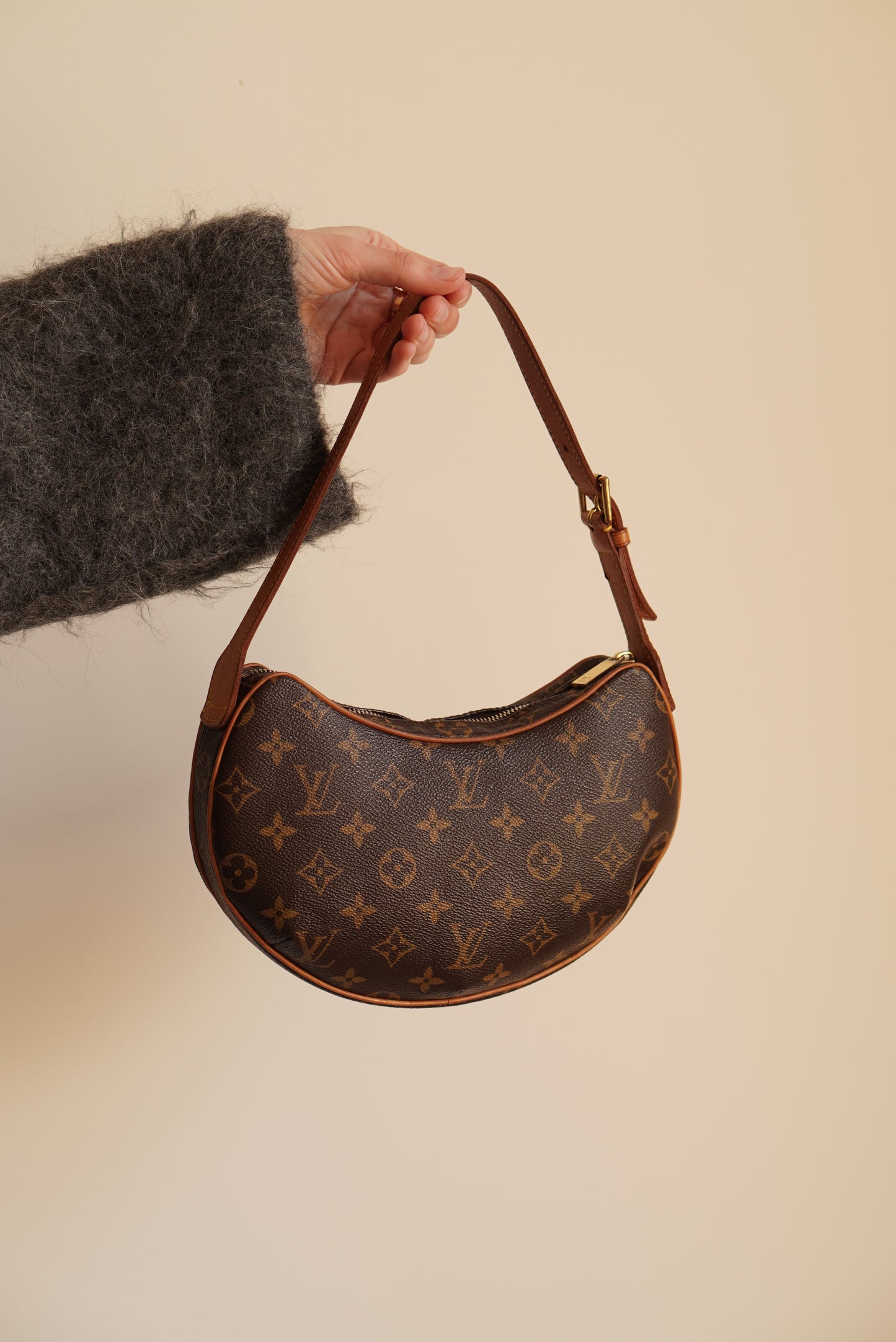 LOUIS VUITTON CROISSANT PM