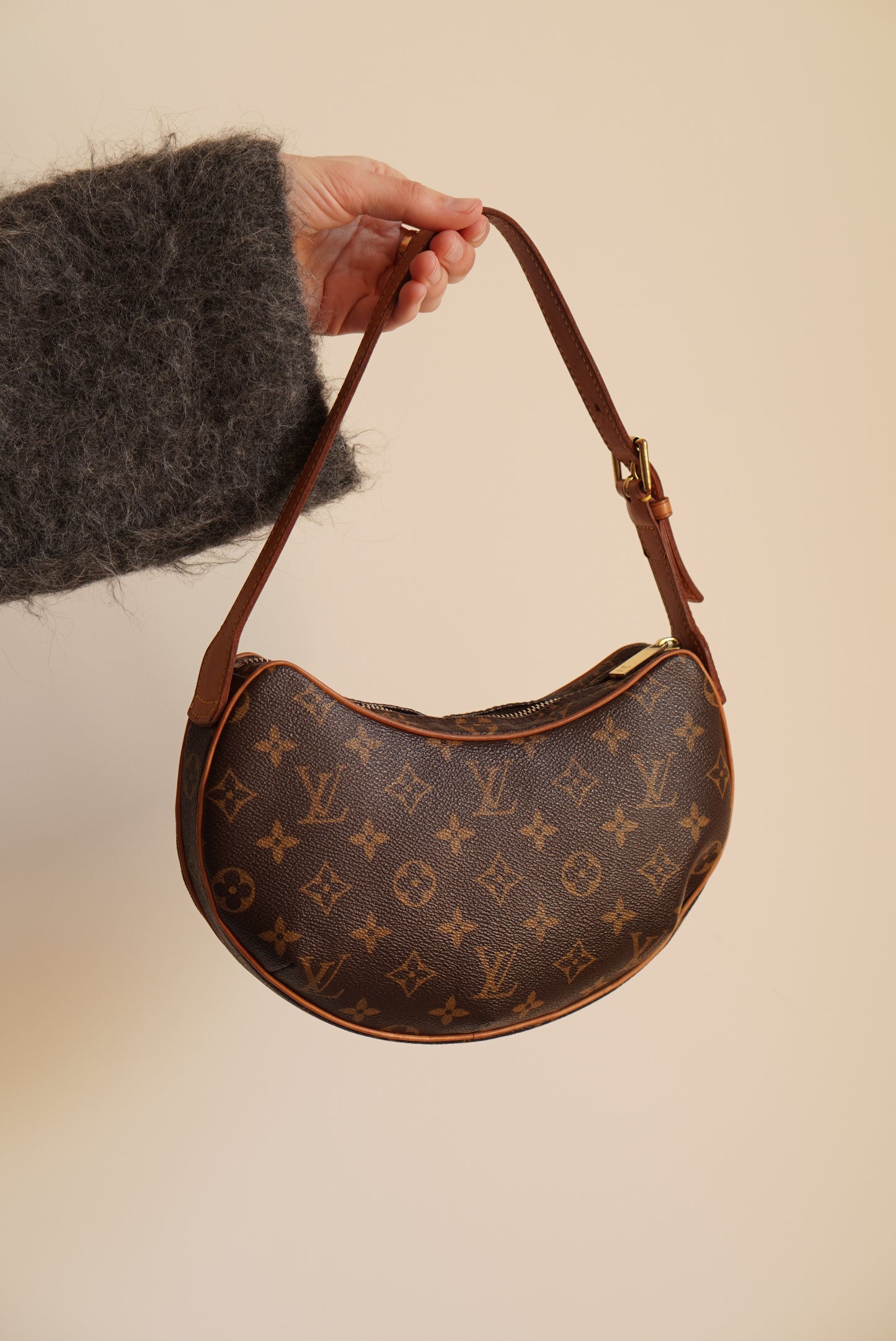 LOUIS VUITTON CROISSANT PM