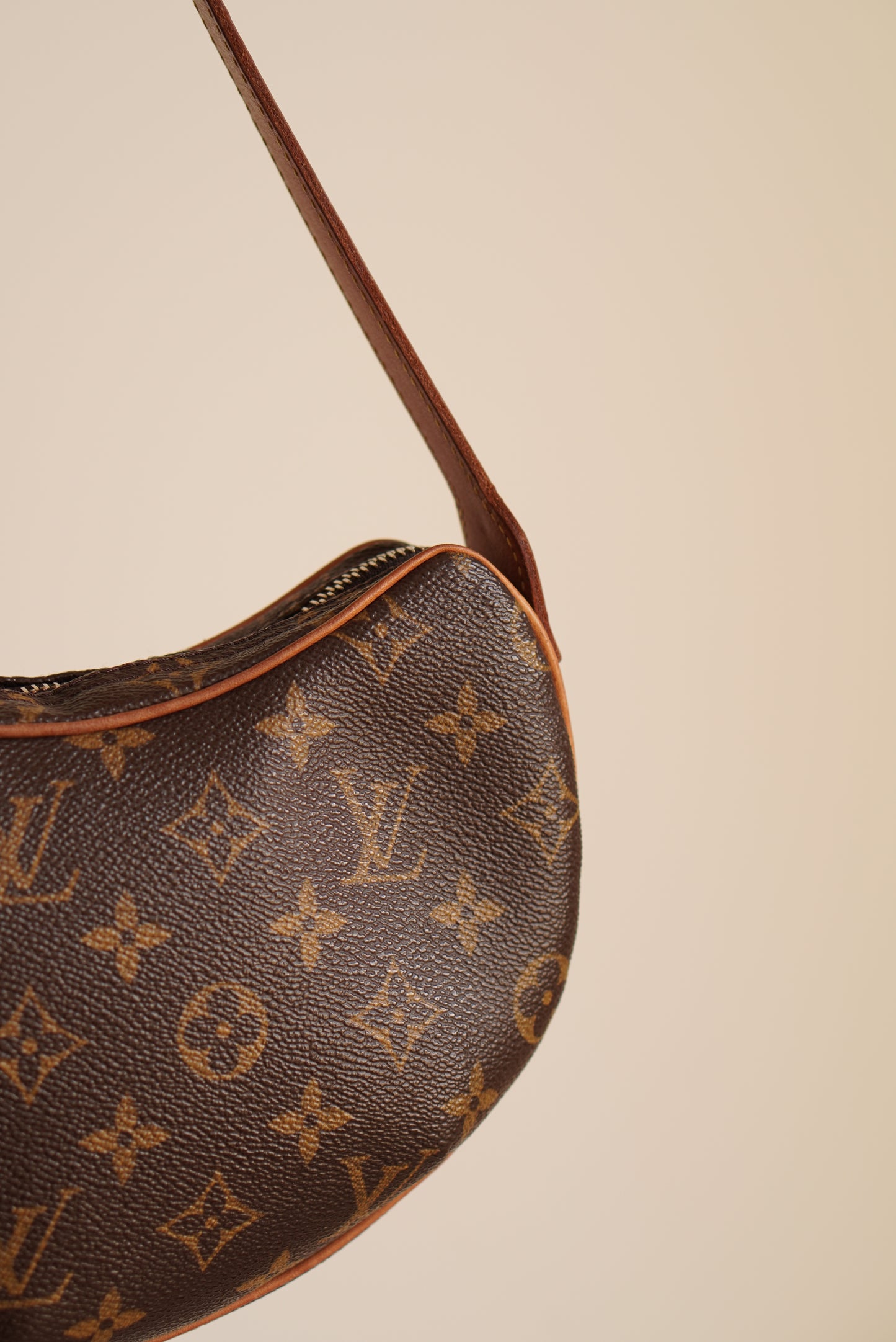 LOUIS VUITTON CROISSANT PM