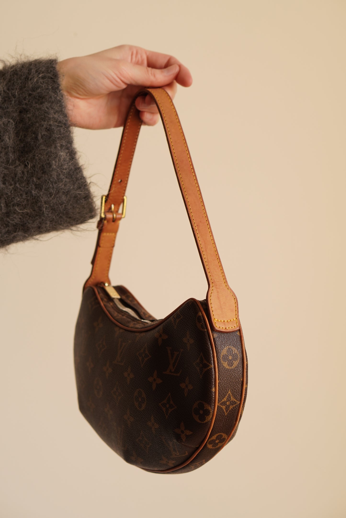 LOUIS VUITTON CROISSANT PM