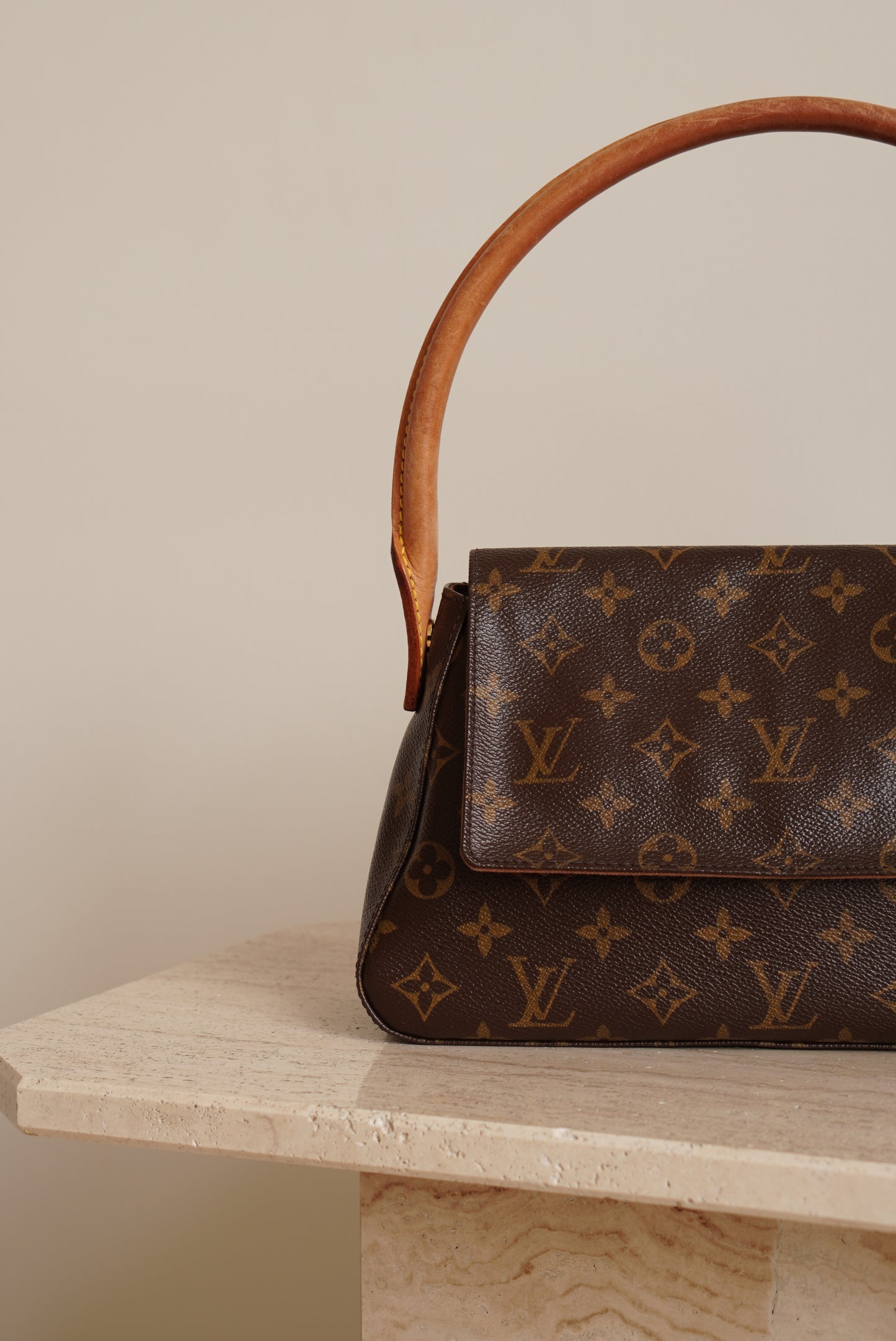 LOUIS VUITTON LOOPING PM