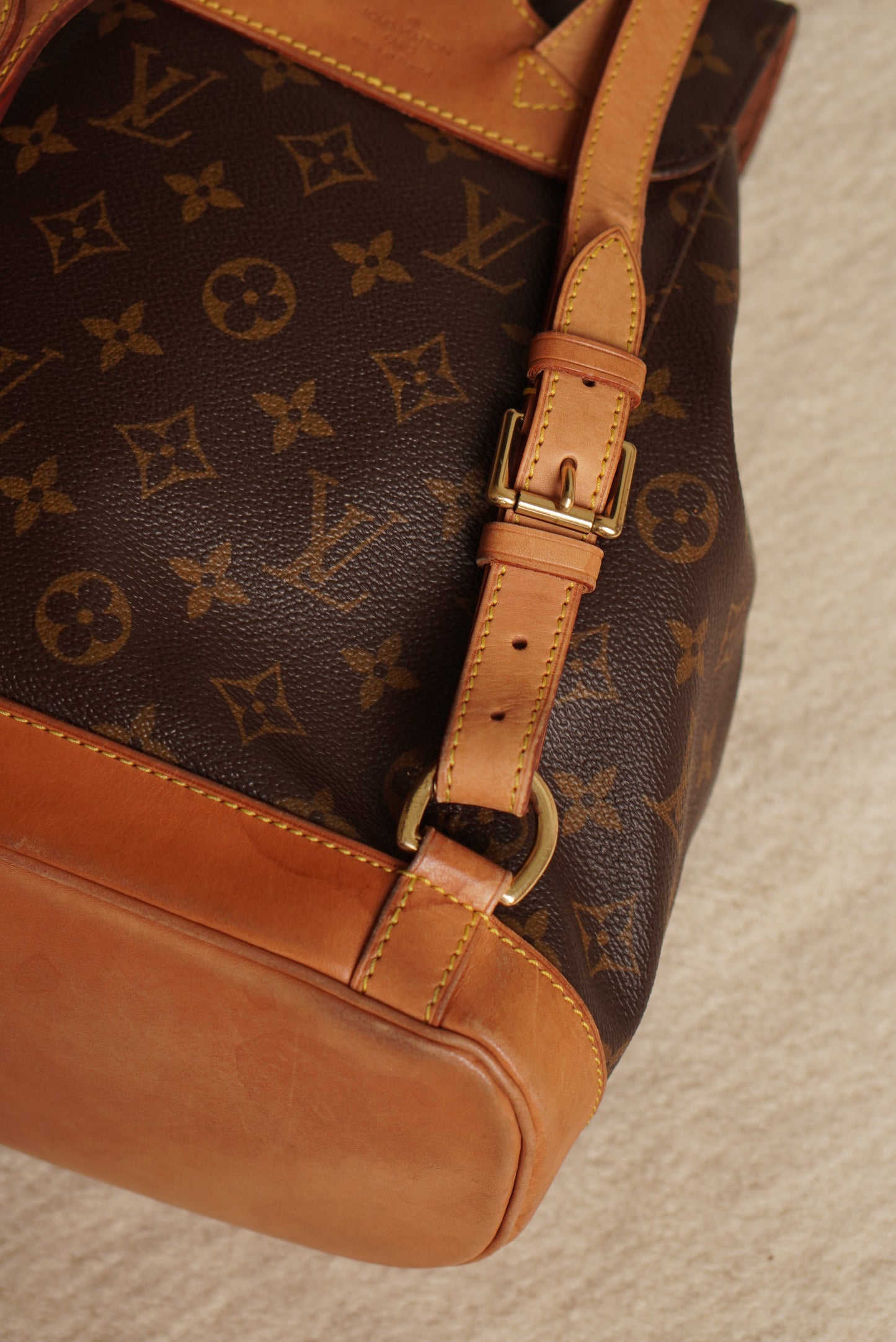 LOUIS VUITTON MONTSOURIS MM