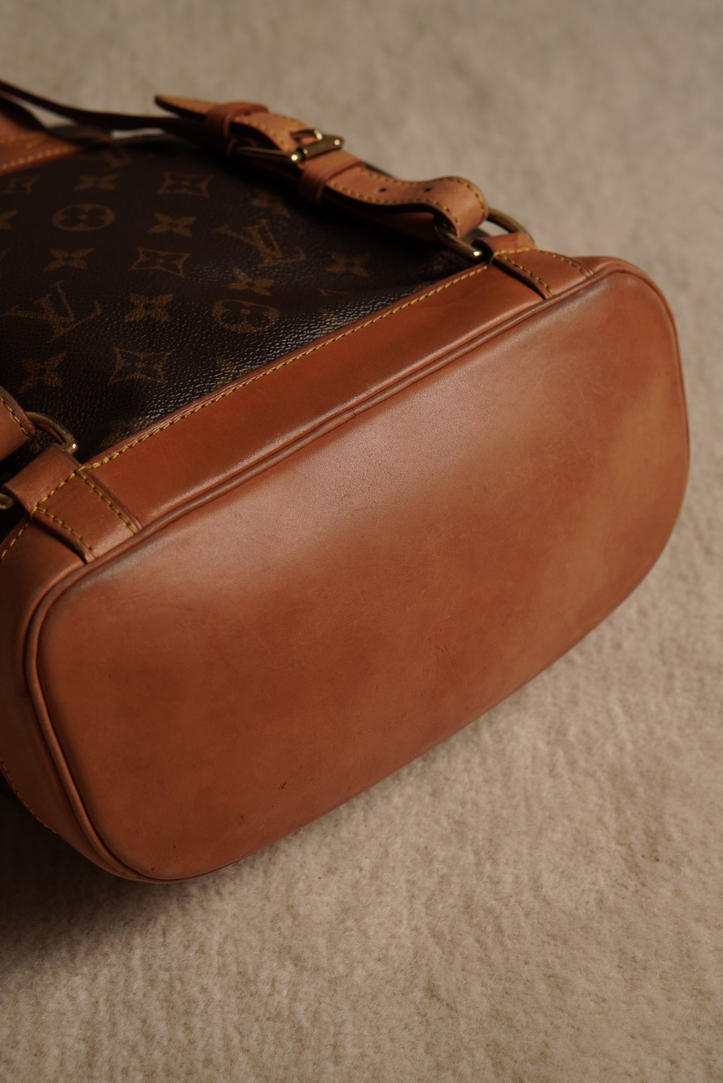 LOUIS VUITTON MONTSOURIS MM