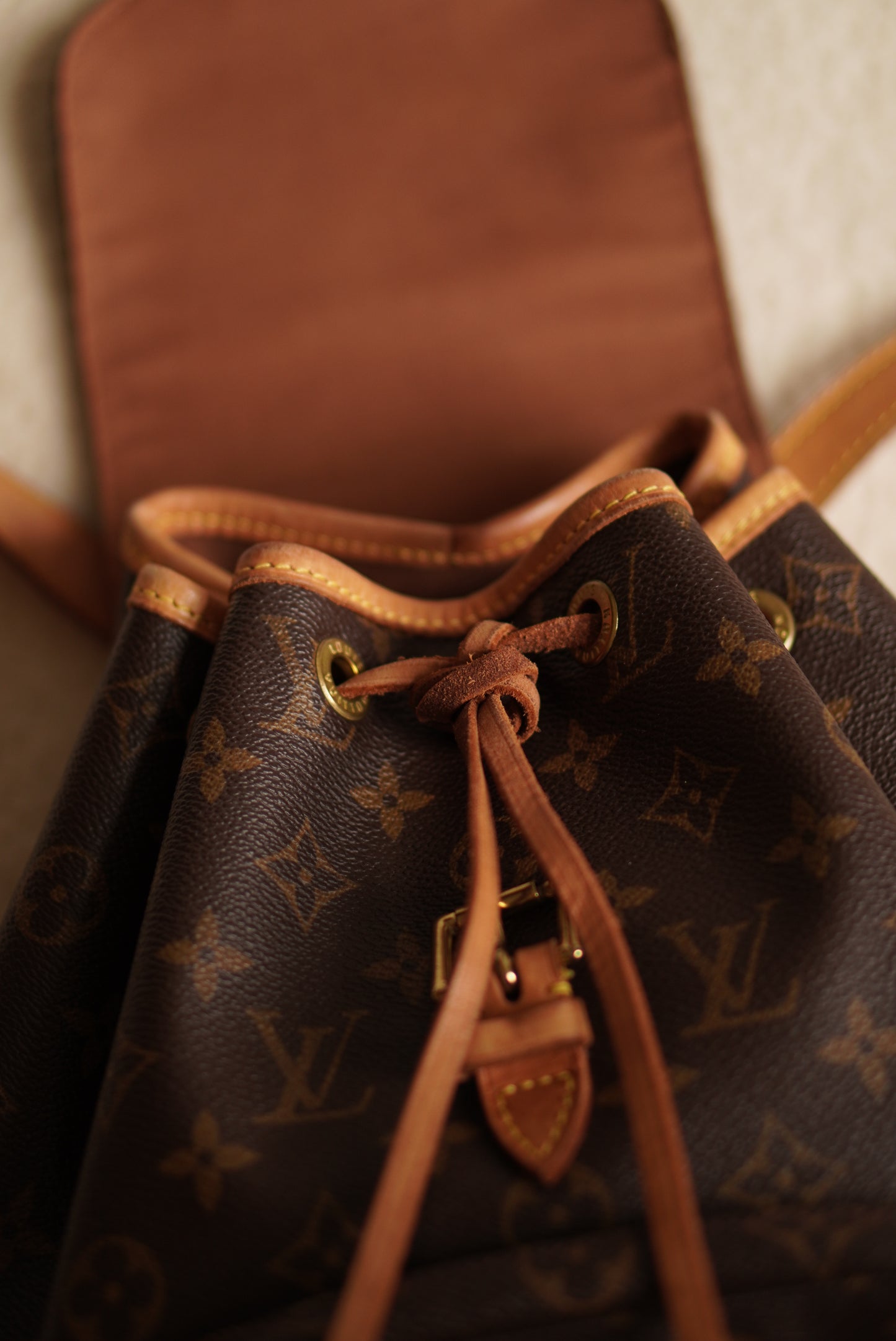 LOUIS VUITTON MONTSOURIS MM