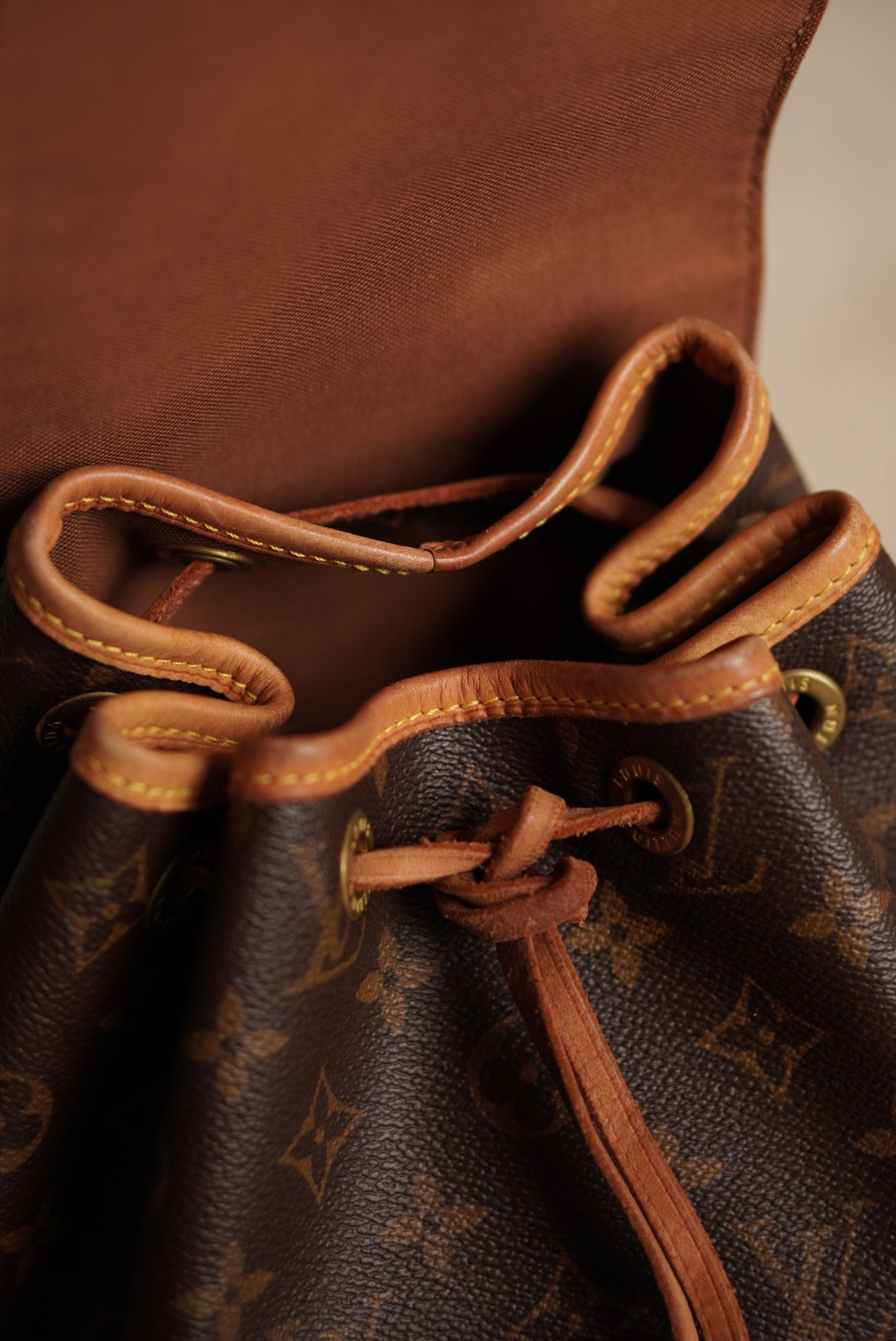 LOUIS VUITTON MONTSOURIS MM