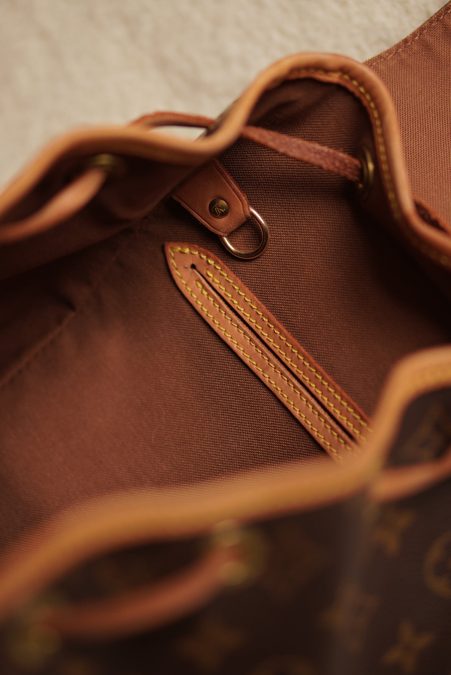 LOUIS VUITTON MONTSOURIS MM
