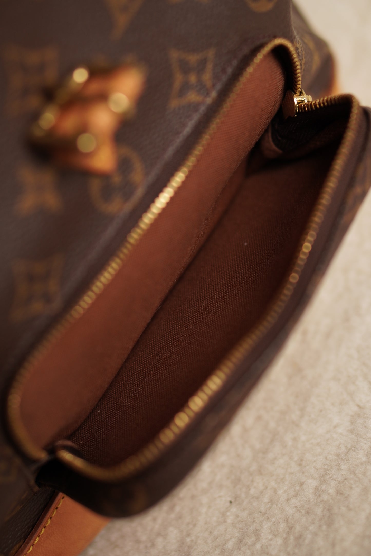 LOUIS VUITTON MONTSOURIS MM