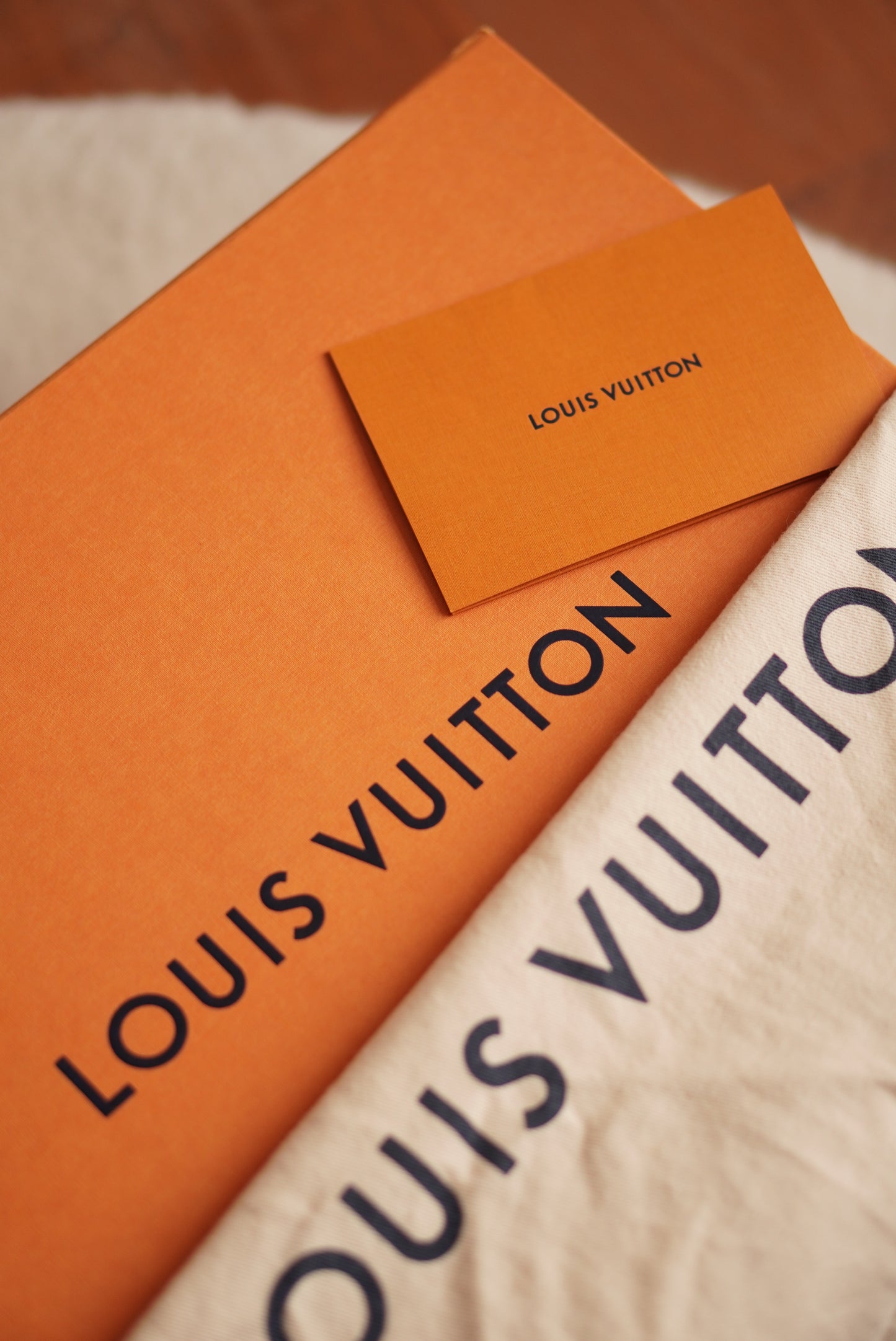 LOUIS VUITTON NÉONOÉ