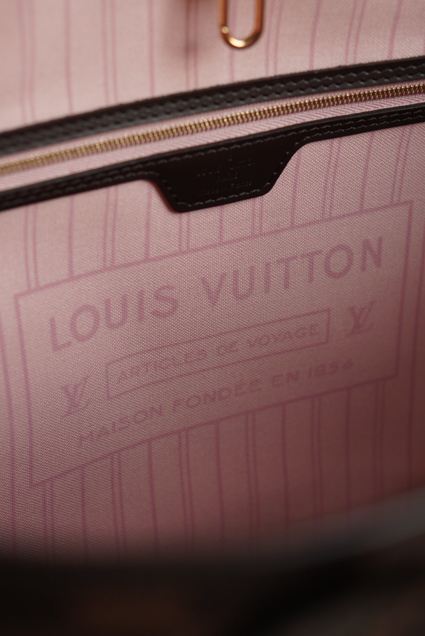 LOUIS VUITTON NEVERFULL MM