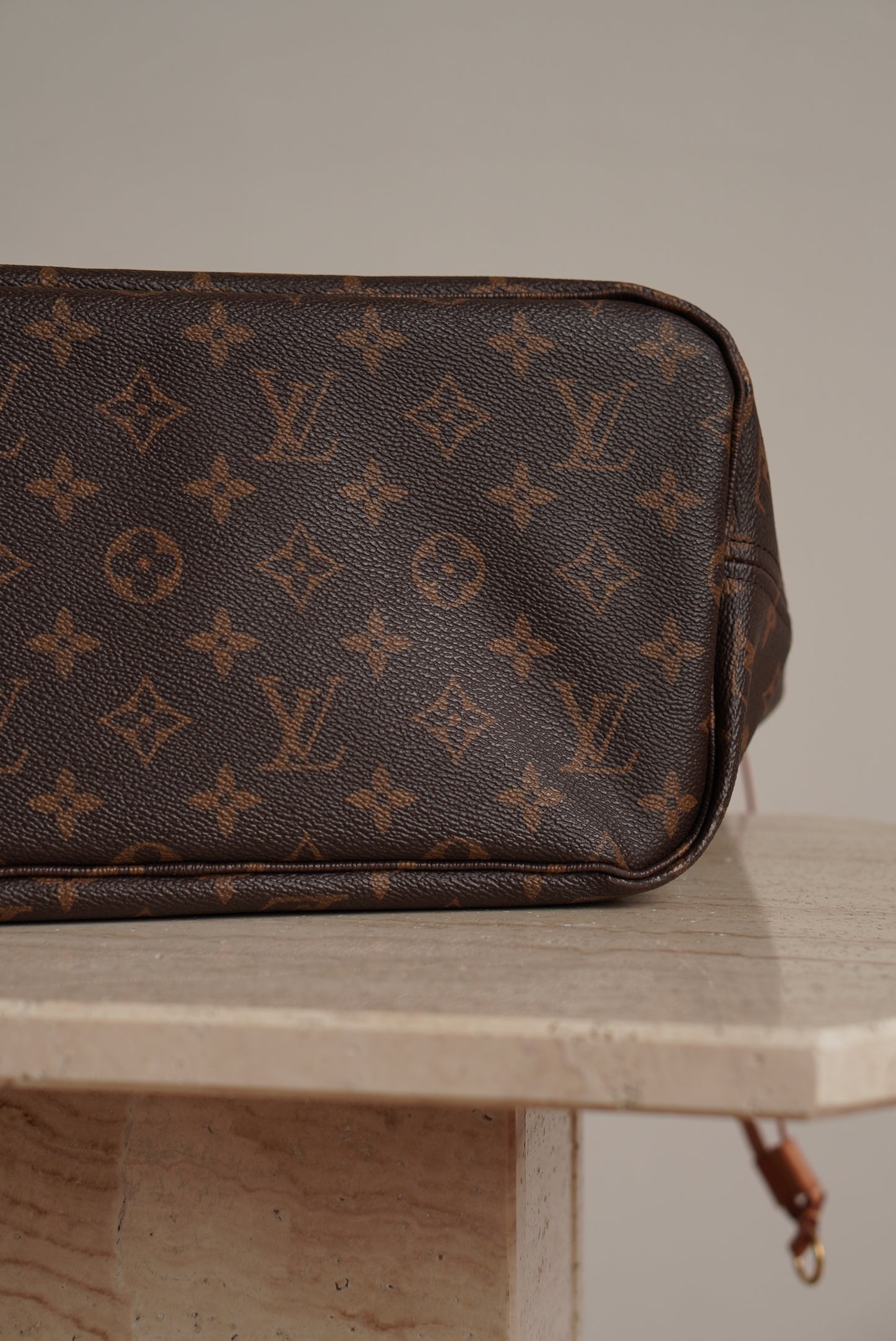LOUIS VUITTON NEVERFULL MM