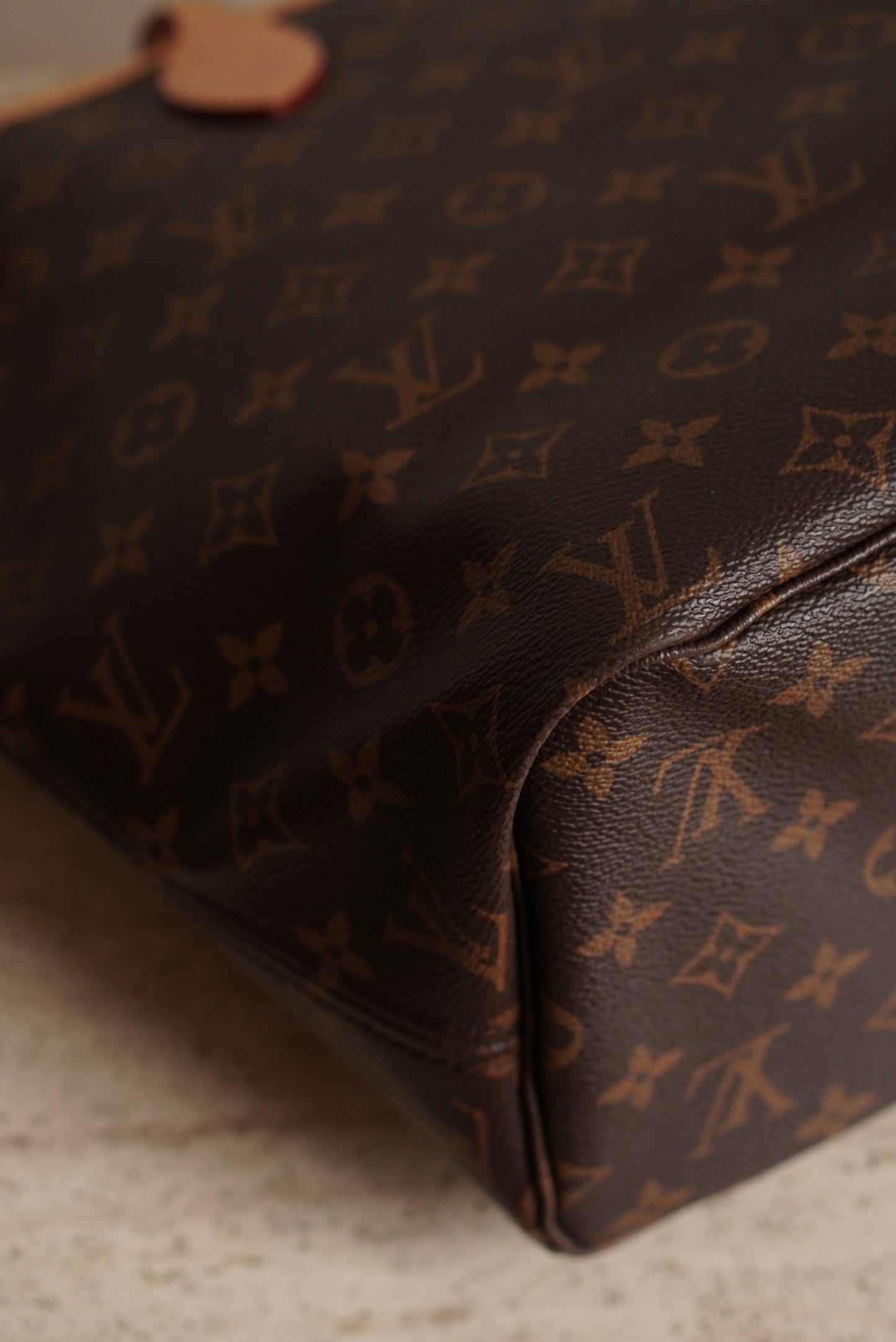 LOUIS VUITTON NEVERFULL MM