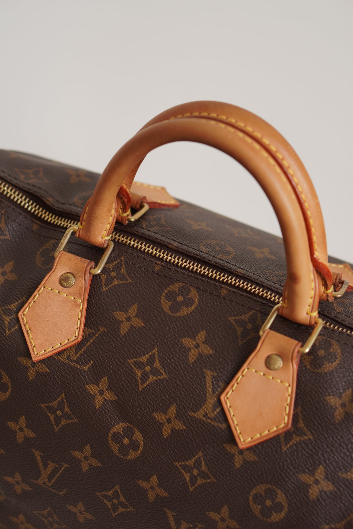 LOUIS VUITTON SPEEDY 30