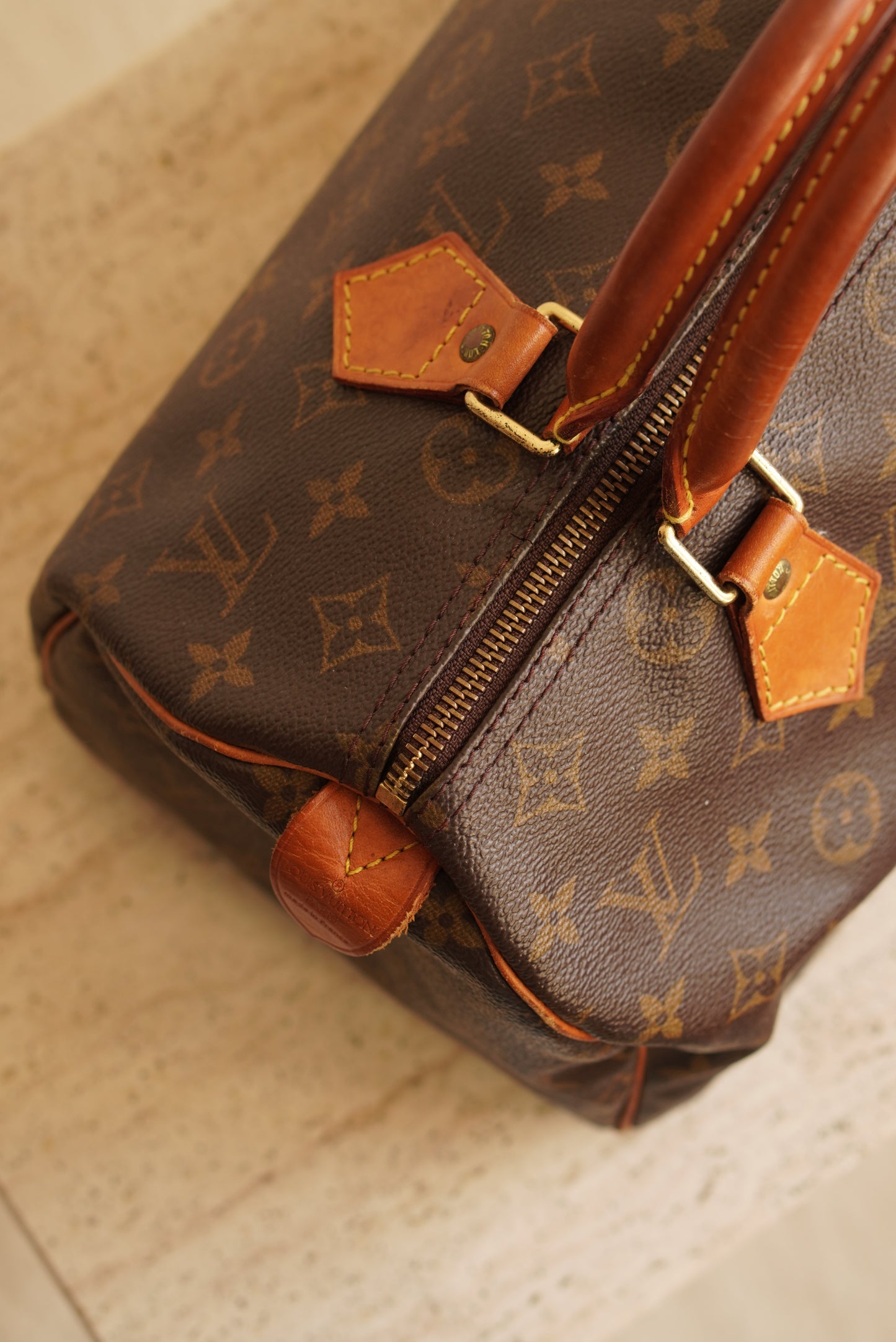 LOUIS VUITTON SPEEDY 30