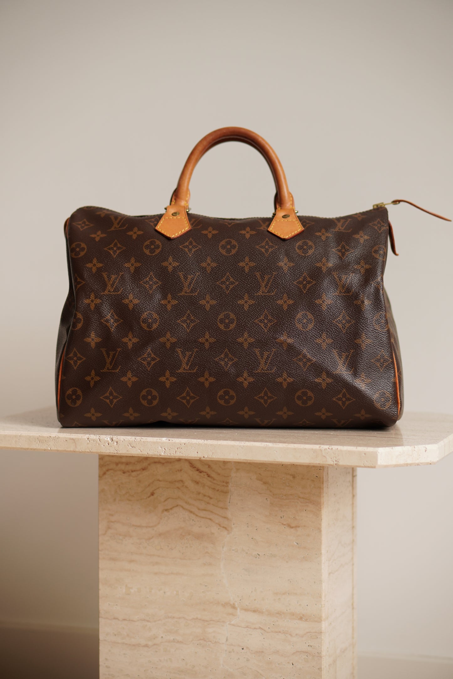 LOUIS VUITTON SPEEDY 35