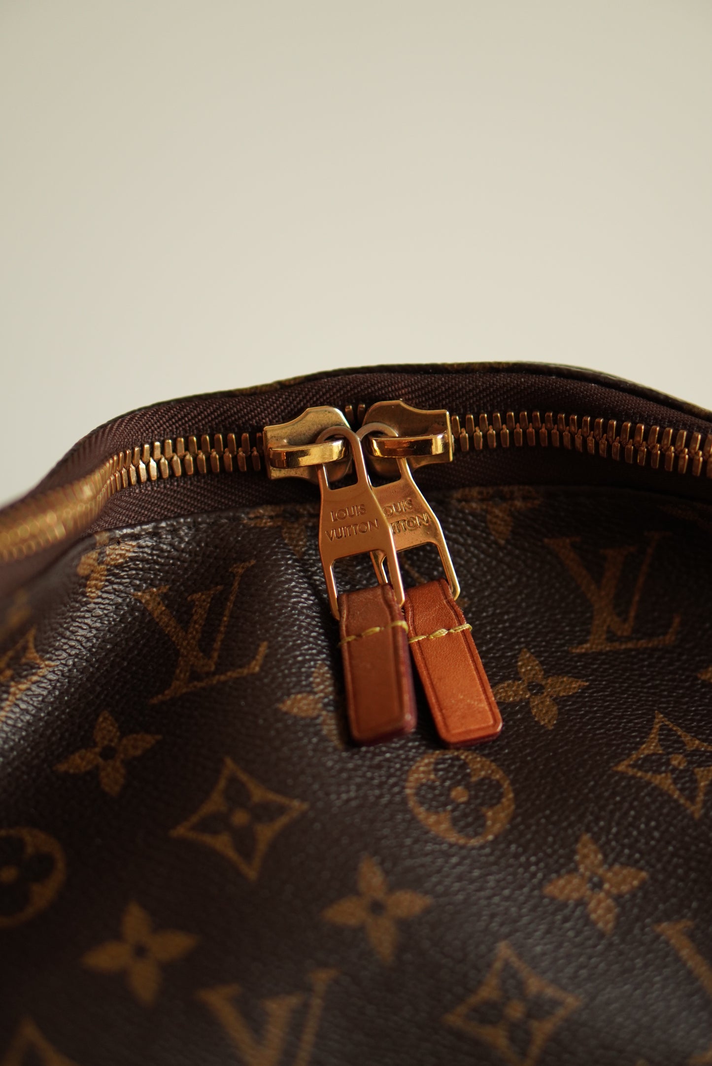 LOUIS VUITTON SULLY MM