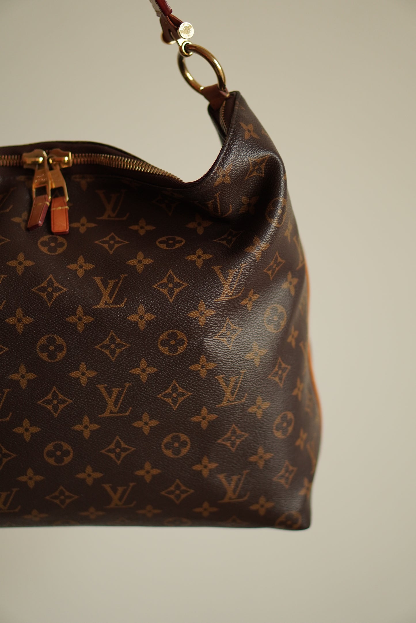 LOUIS VUITTON SULLY MM