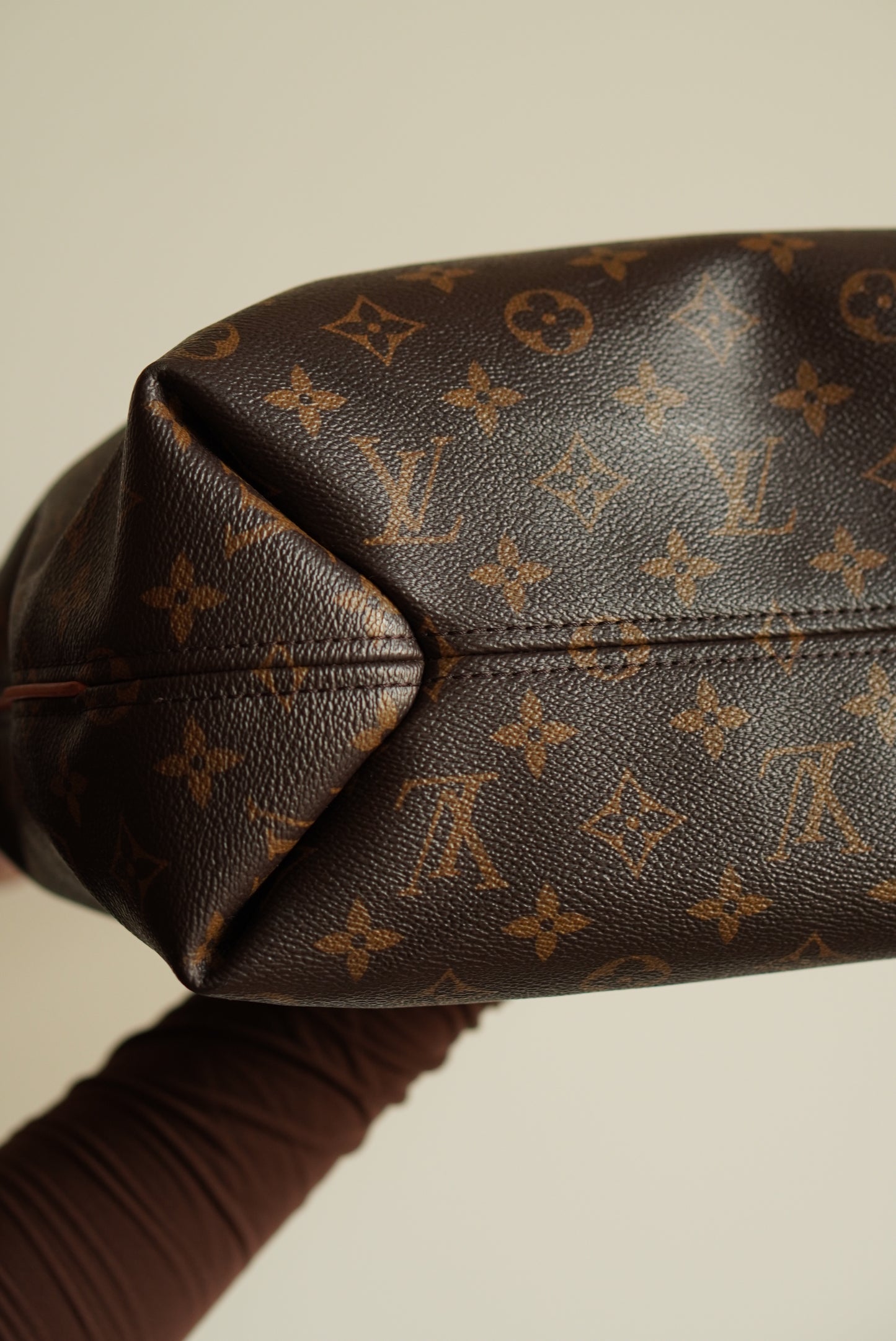 LOUIS VUITTON SULLY MM