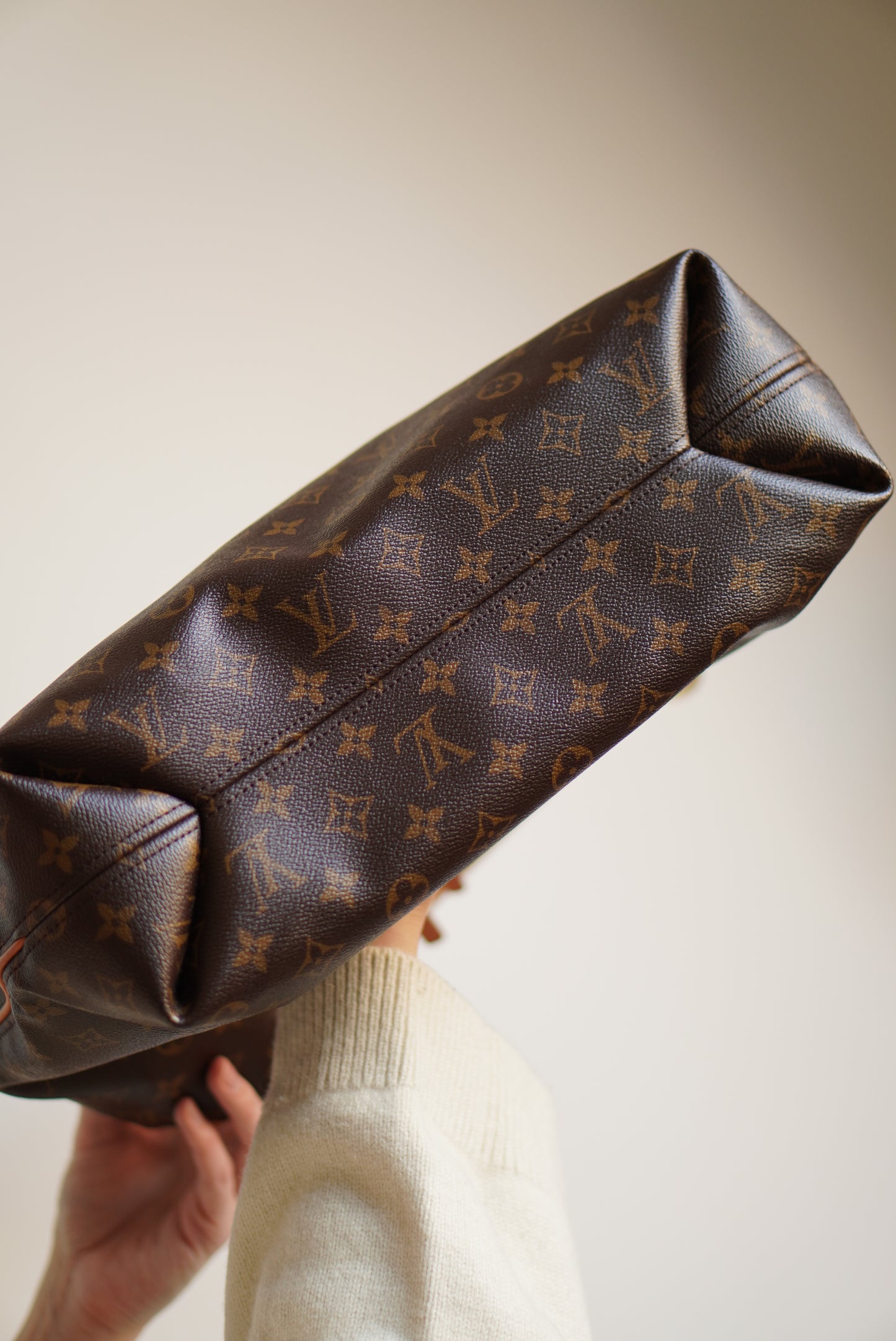 LOUIS VUITTON SULLY MM
