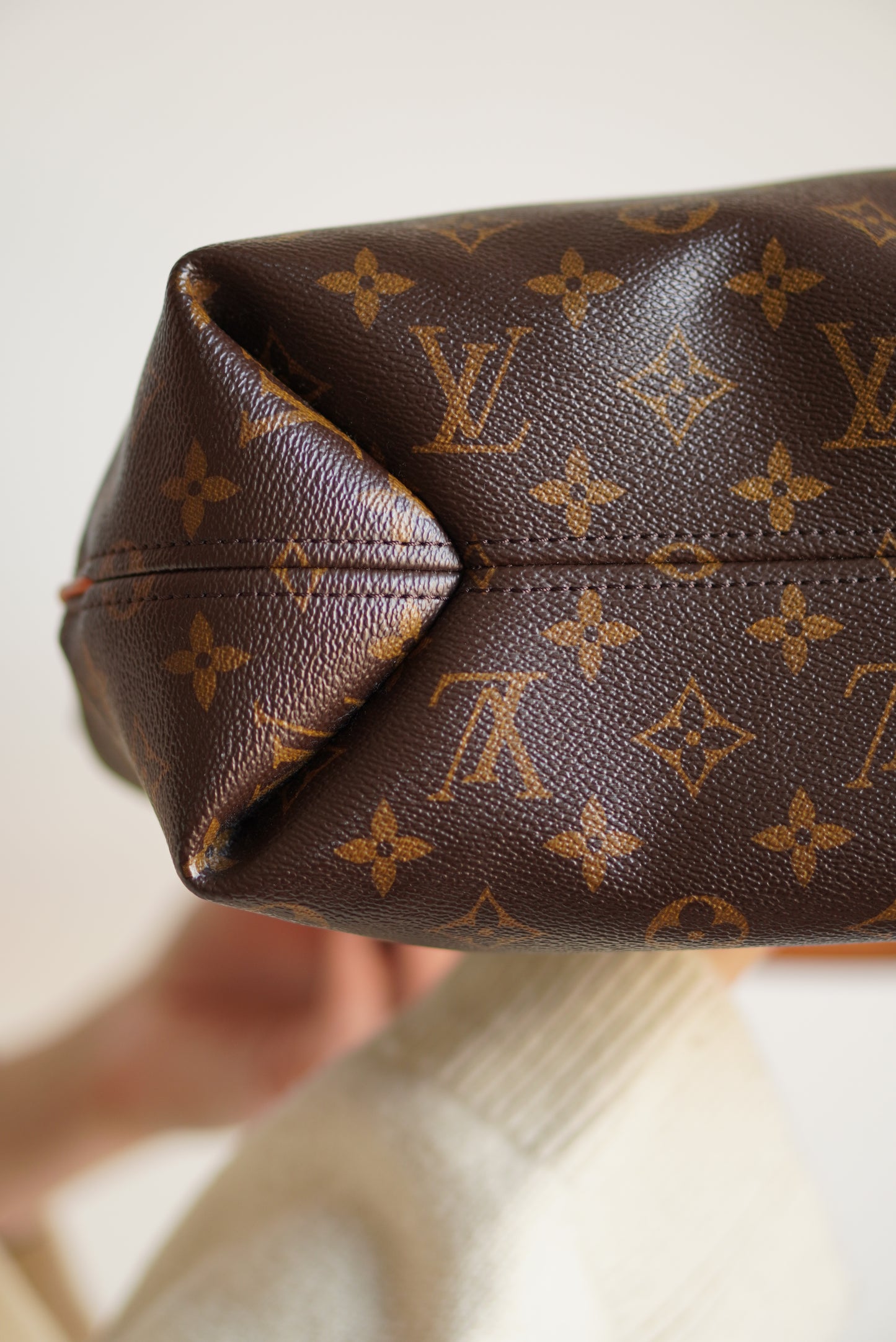 LOUIS VUITTON SULLY MM