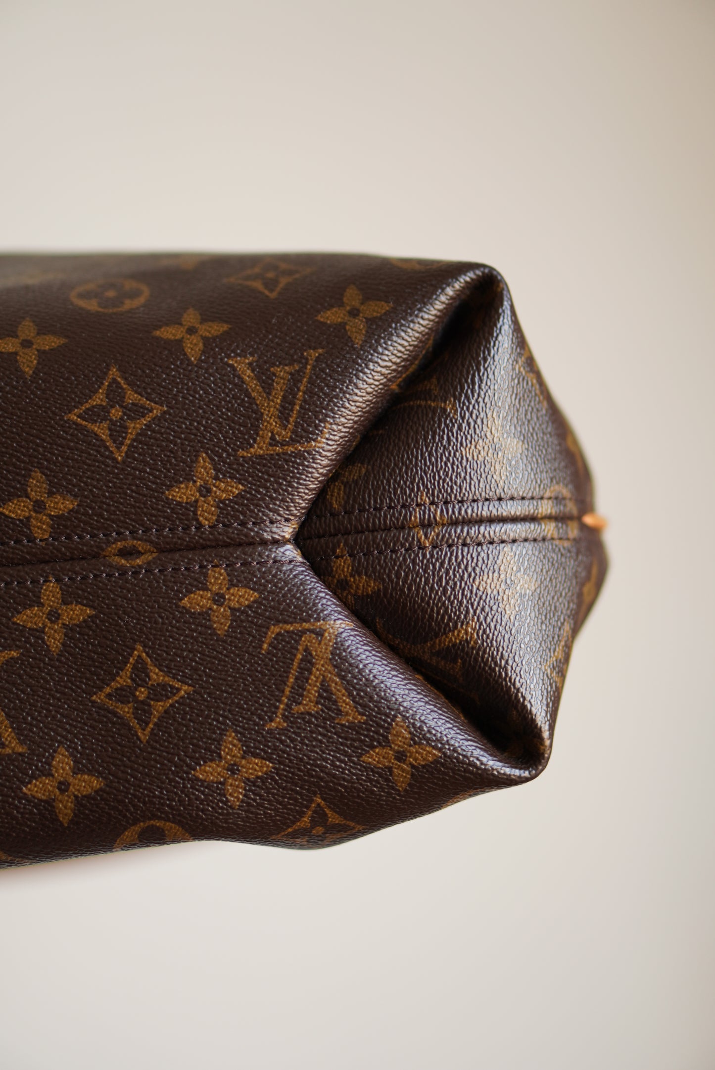 LOUIS VUITTON SULLY MM