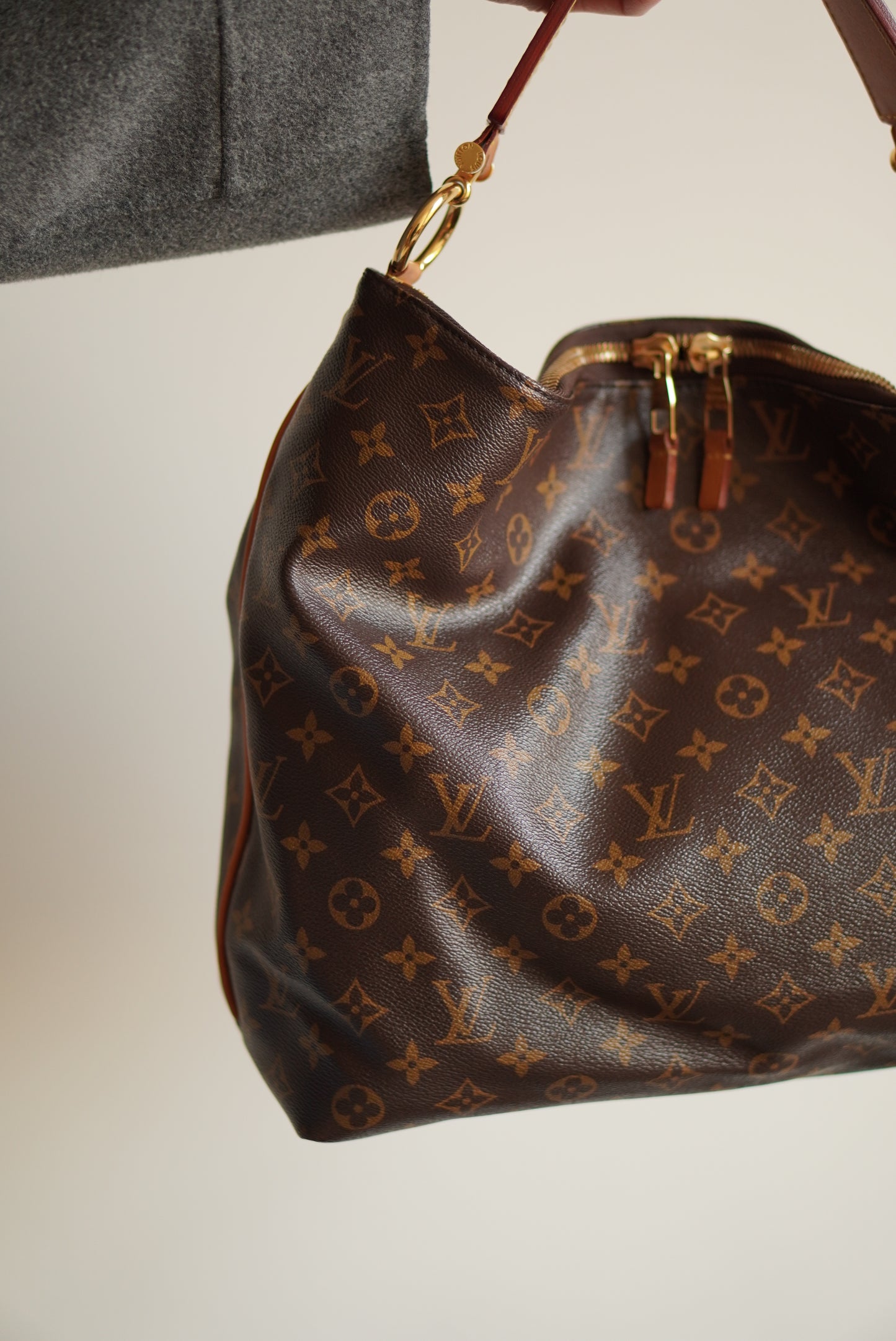 LOUIS VUITTON SULLY MM