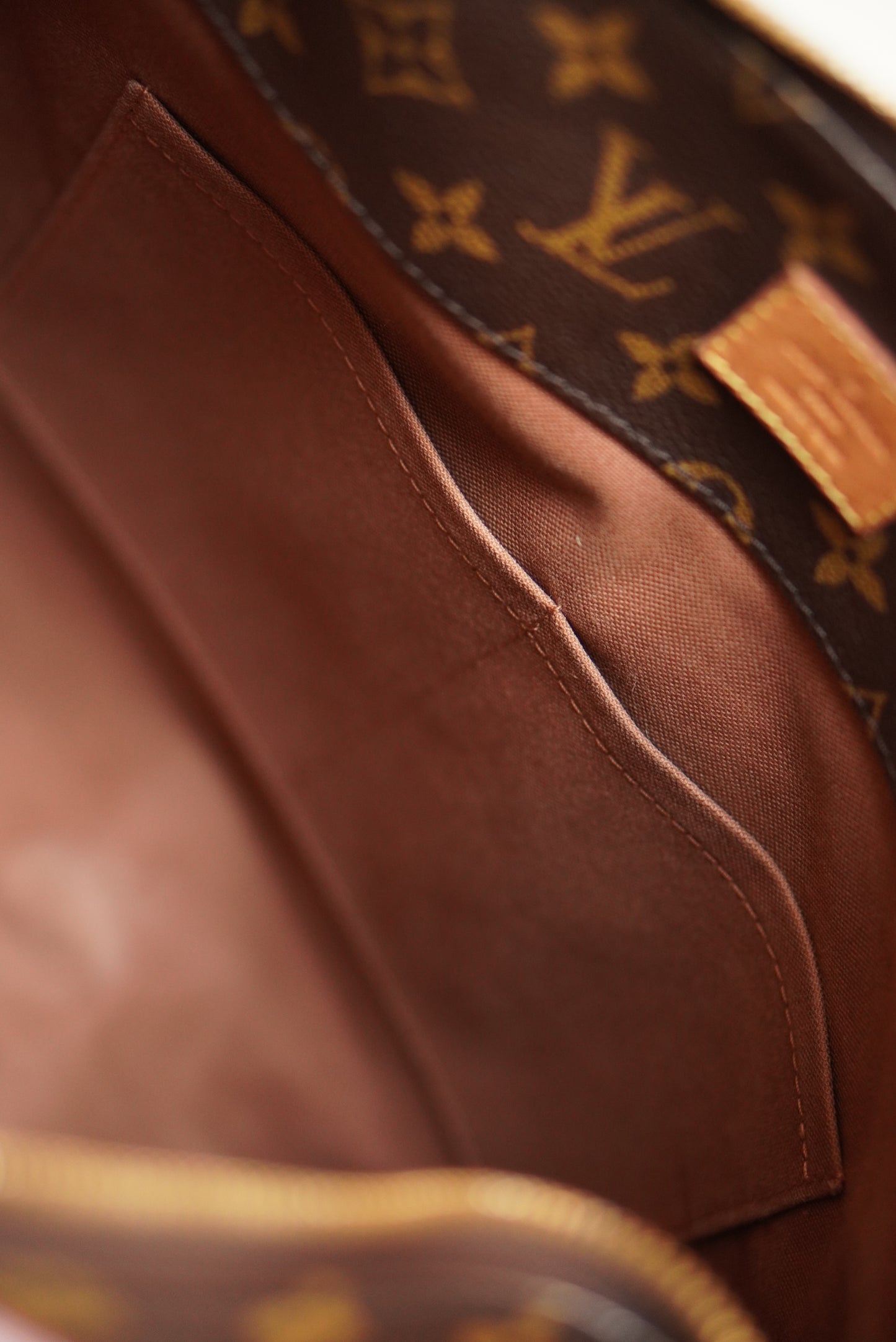 LOUIS VUITTON SULLY MM