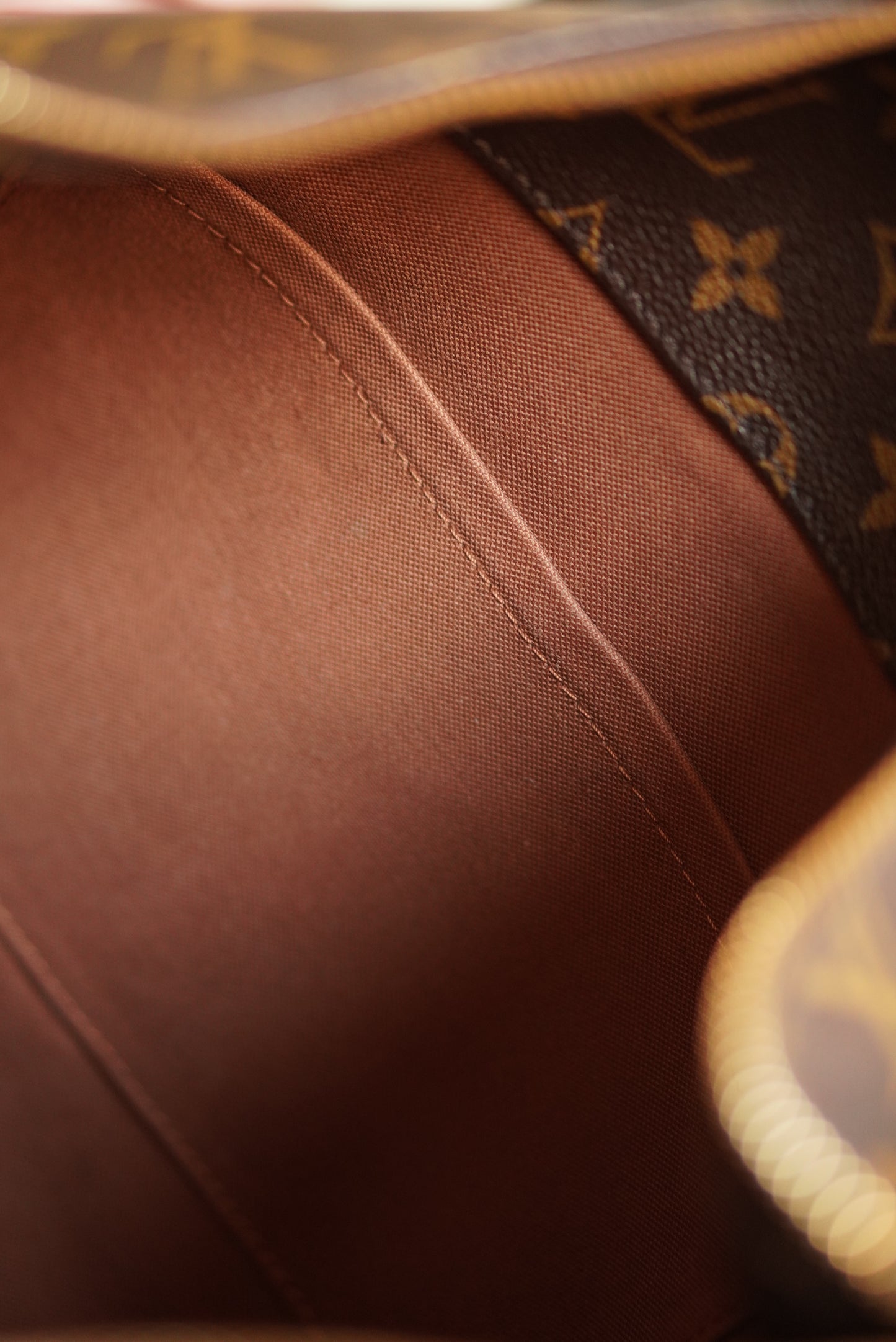 LOUIS VUITTON SULLY MM