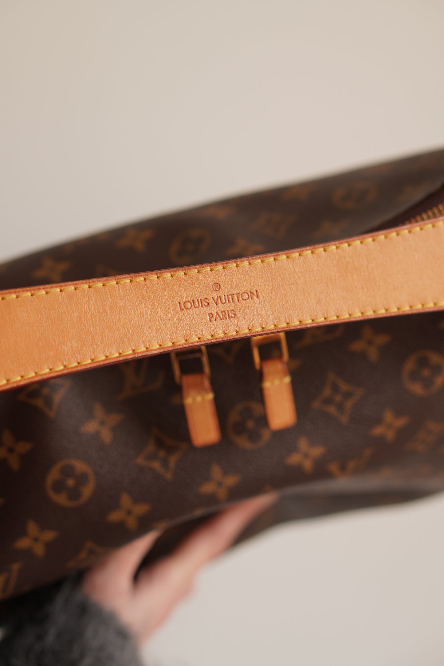 LOUIS VUITTON SULLY MM