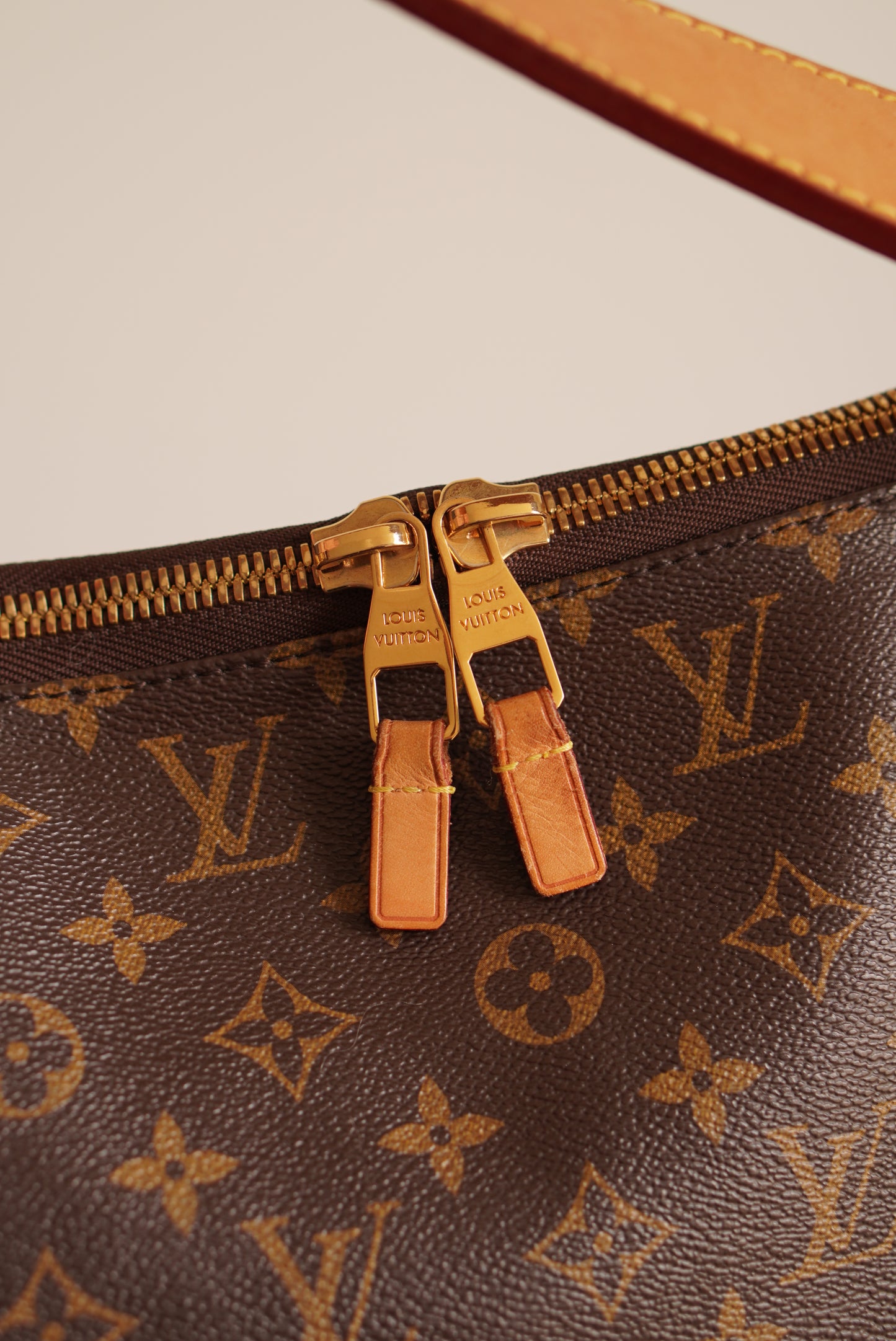 LOUIS VUITTON SULLY MM