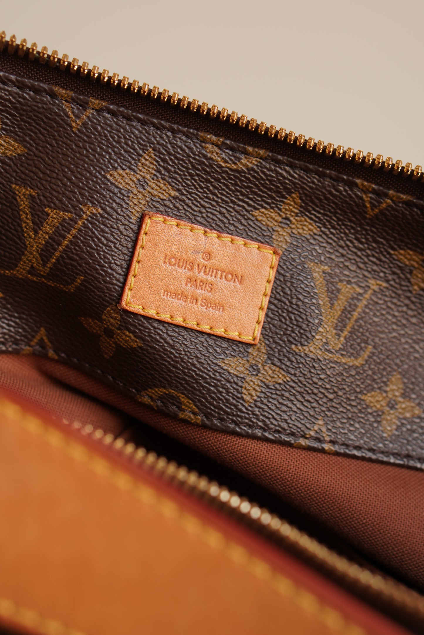 LOUIS VUITTON SULLY MM