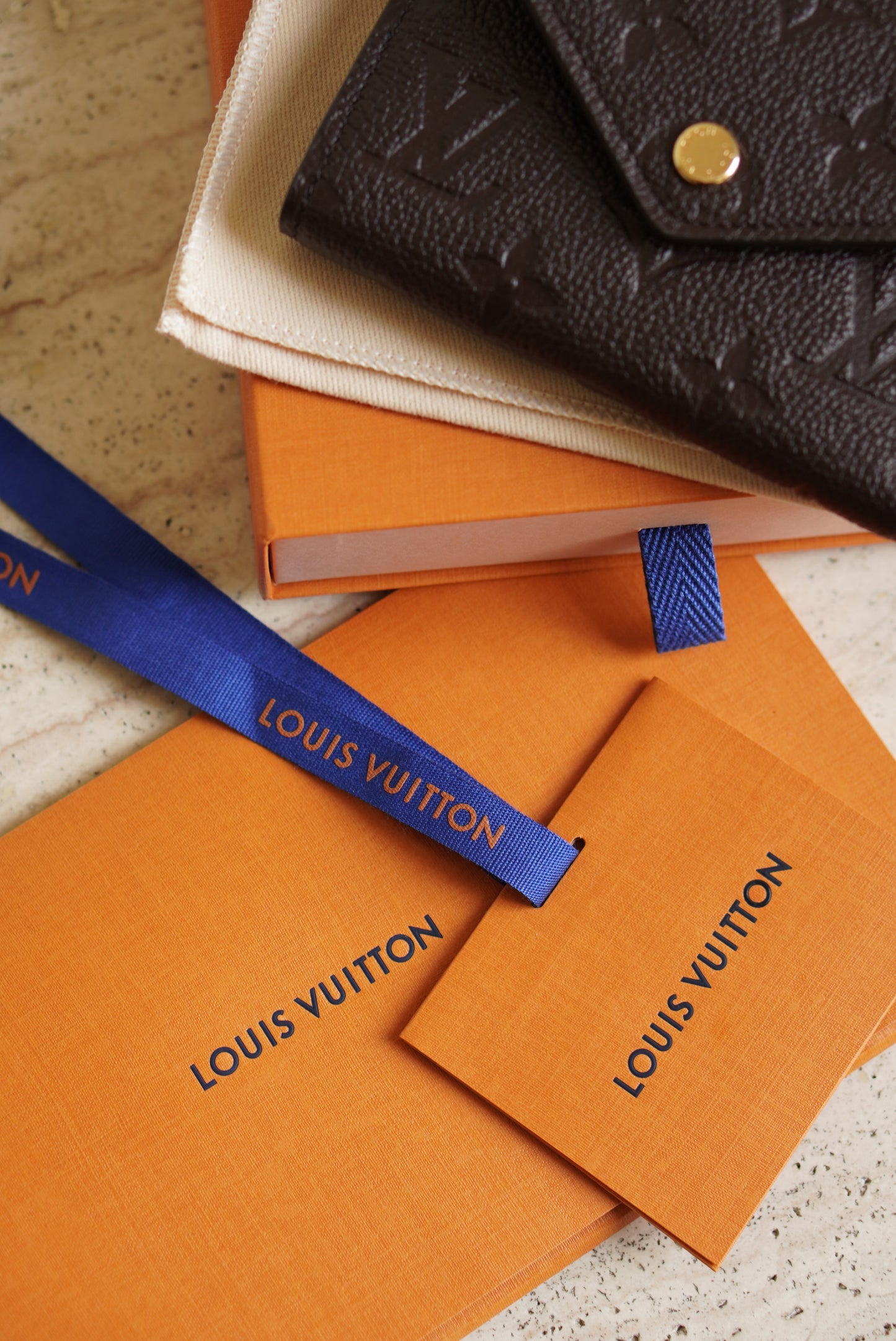 LOUIS VUITTON VICTORINE WALLET | CHOCOLATE