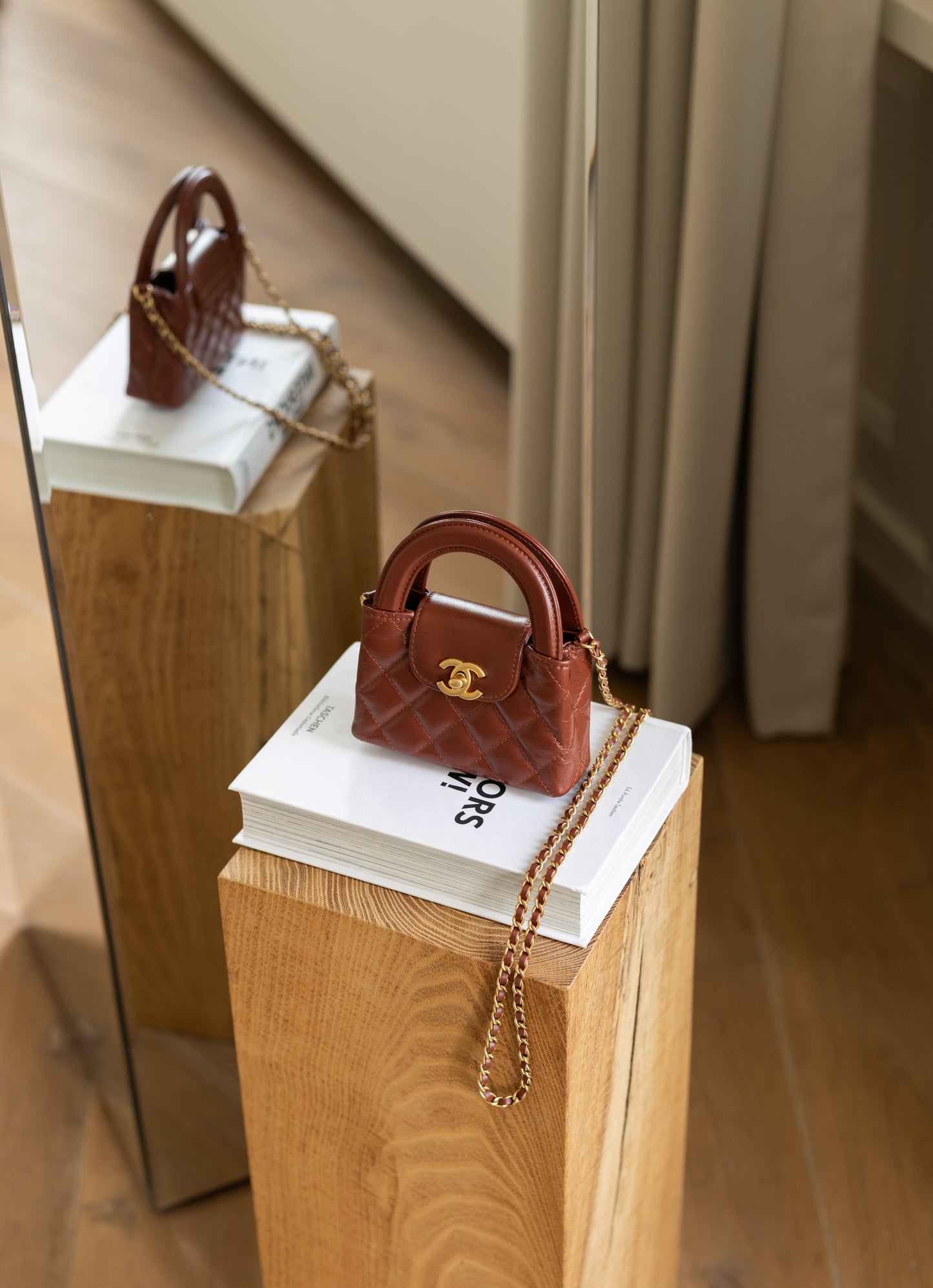 CHANEL 24A KELLY MICRO | BROWN