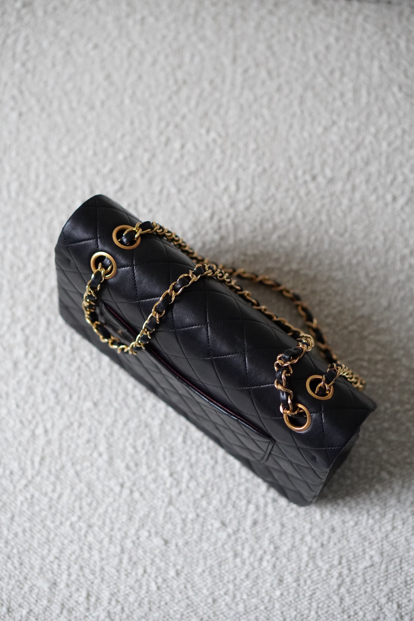 CHANEL CLASSIC MEDIUM DOUBLE FLAP