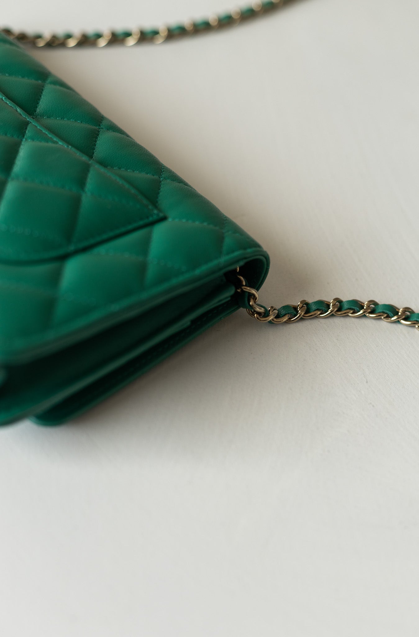 CHANEL WALLET ON CHAIN