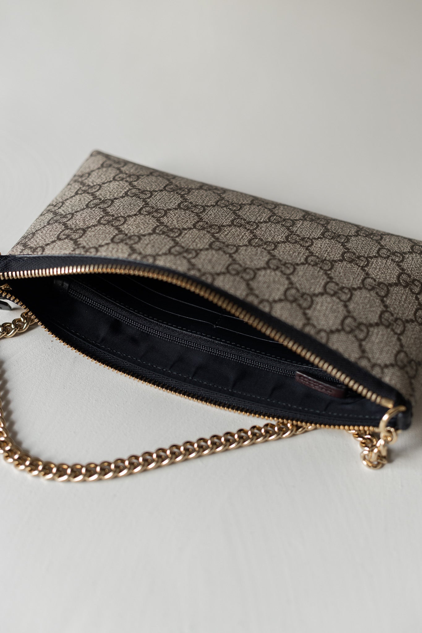 GUCCI WRIST WALLET