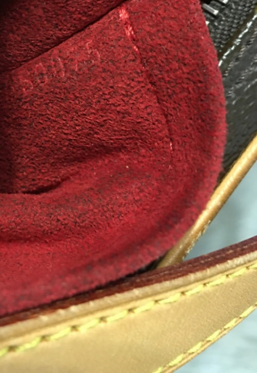 LOUIS VUITTON CROISSANT PM