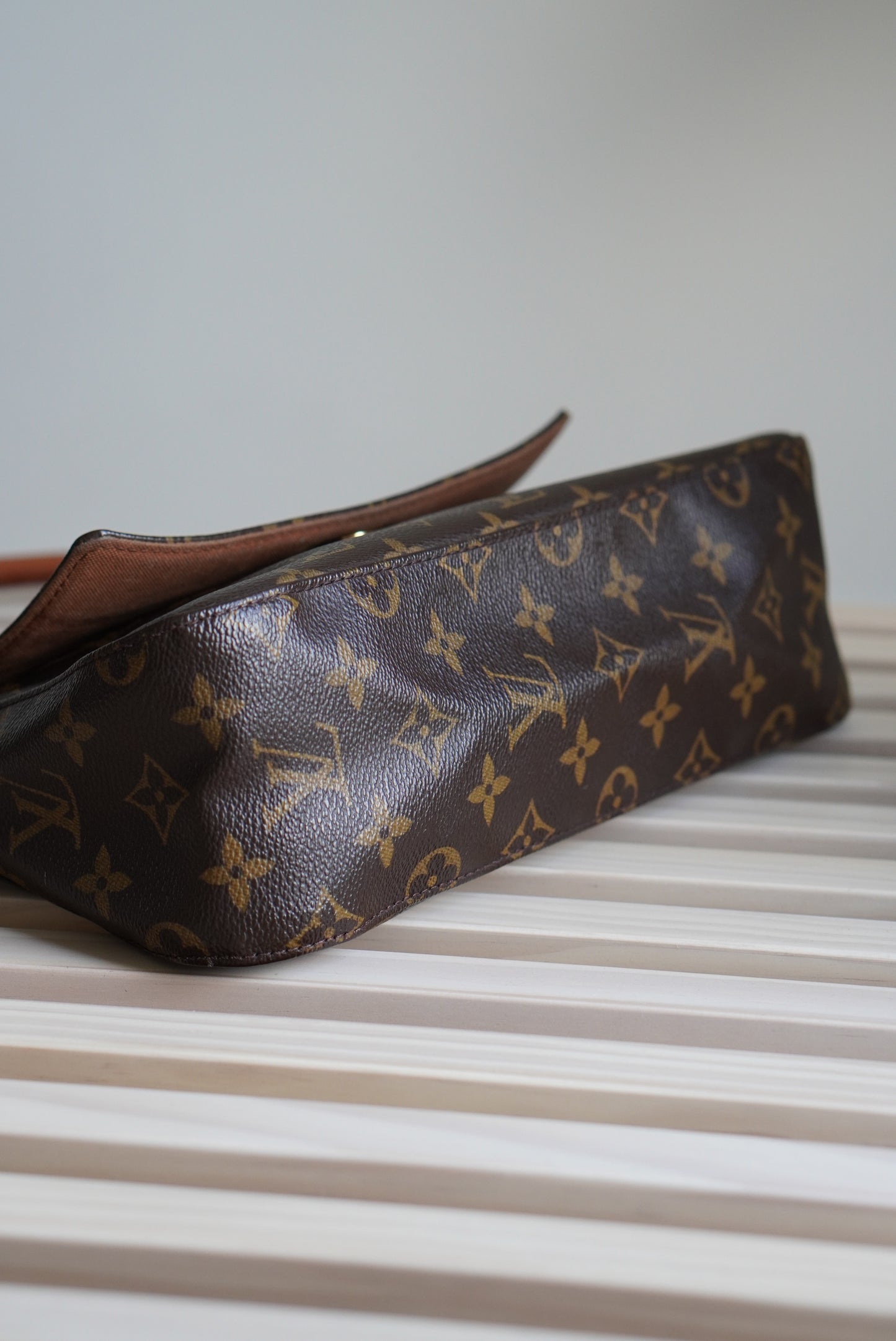LOUIS VUITTON LOOPING PM