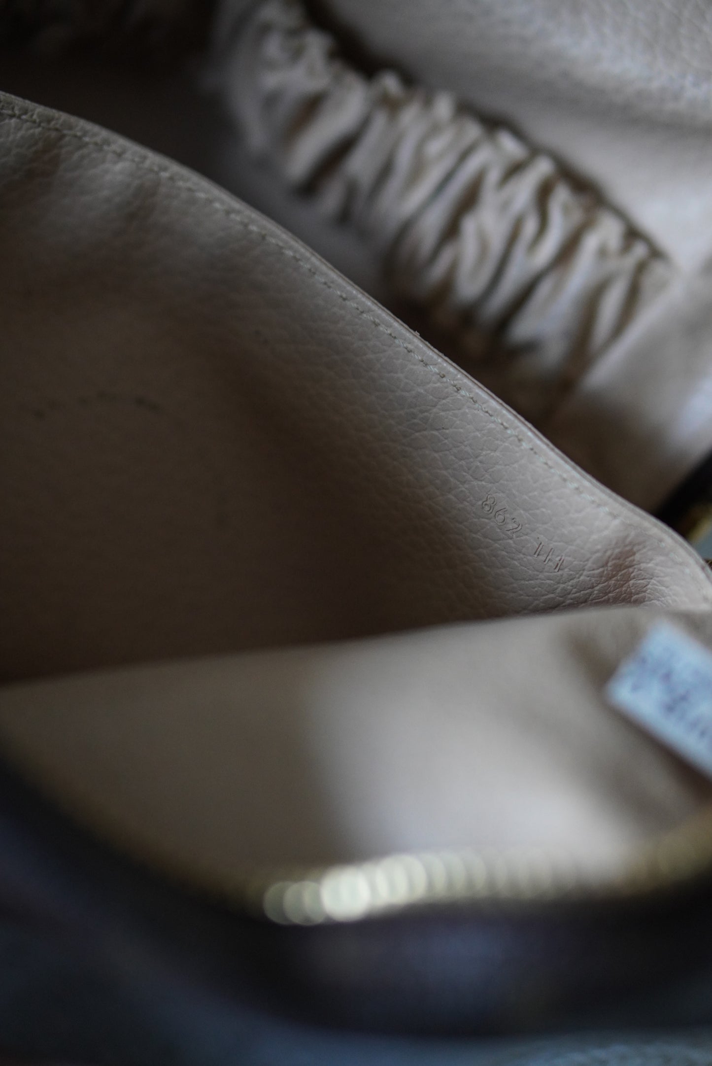LOUIS VUITTON TROUSSE TOILETTE 23